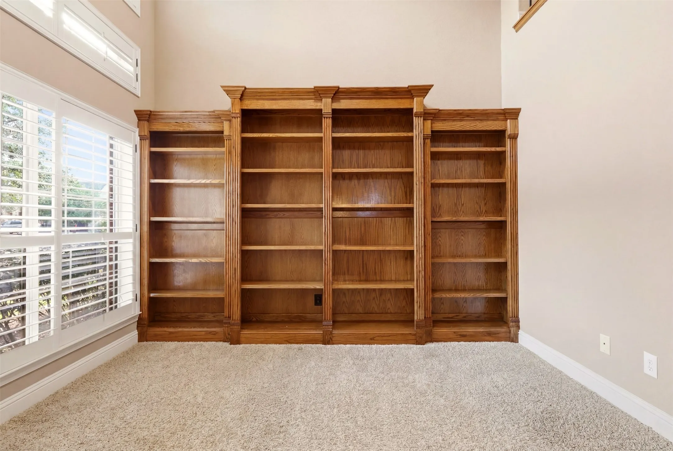 Single Family Residence For Rent in Denton County , 627 Seymour Drive, Frisco, Texas 75033, 4 Bedroom, 4 Bathroom, 3 Garage spaces, 4,241 Sqft, built in 2008, mls#21307717, Real Estate Agent in Frisco, Homes For Rent in Denton county, Homes For Rent in Frisco, Realtor in Frisco Texas, Real Estate Brokerage Independent Realty Texas, Luminita Cordes Realtor