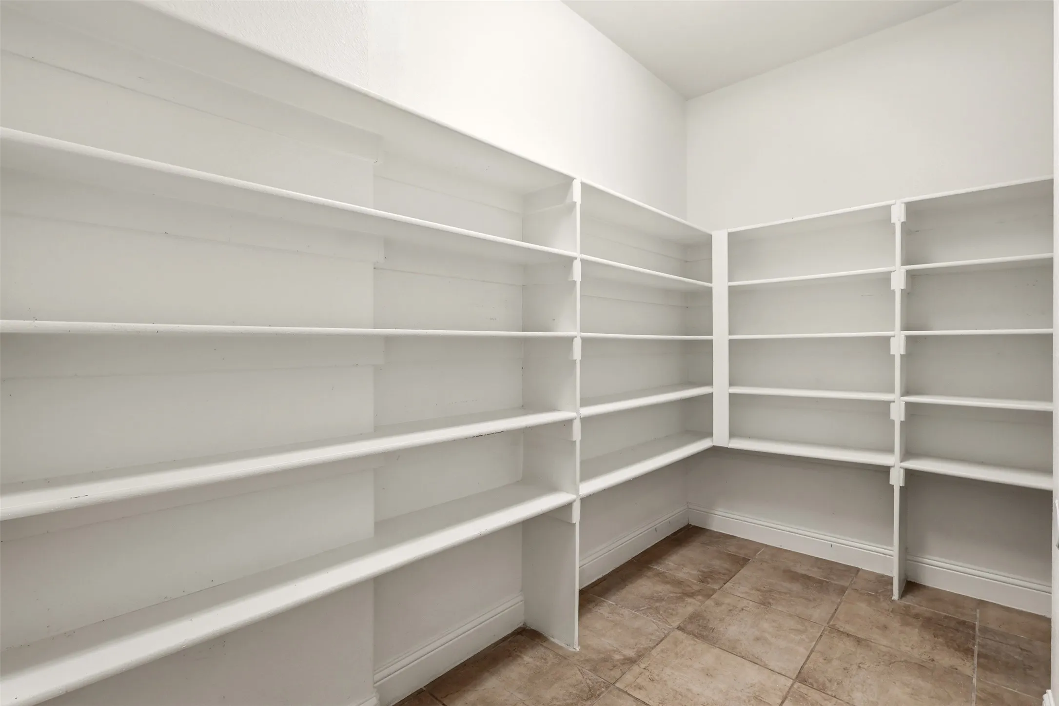 Single Family Residence For Rent in Denton County , 627 Seymour Drive, Frisco, Texas 75033, 4 Bedroom, 4 Bathroom, 3 Garage spaces, 4,241 Sqft, built in 2008, mls#21307717, Real Estate Agent in Frisco, Homes For Rent in Denton county, Homes For Rent in Frisco, Realtor in Frisco Texas, Real Estate Brokerage Independent Realty Texas, Luminita Cordes Realtor