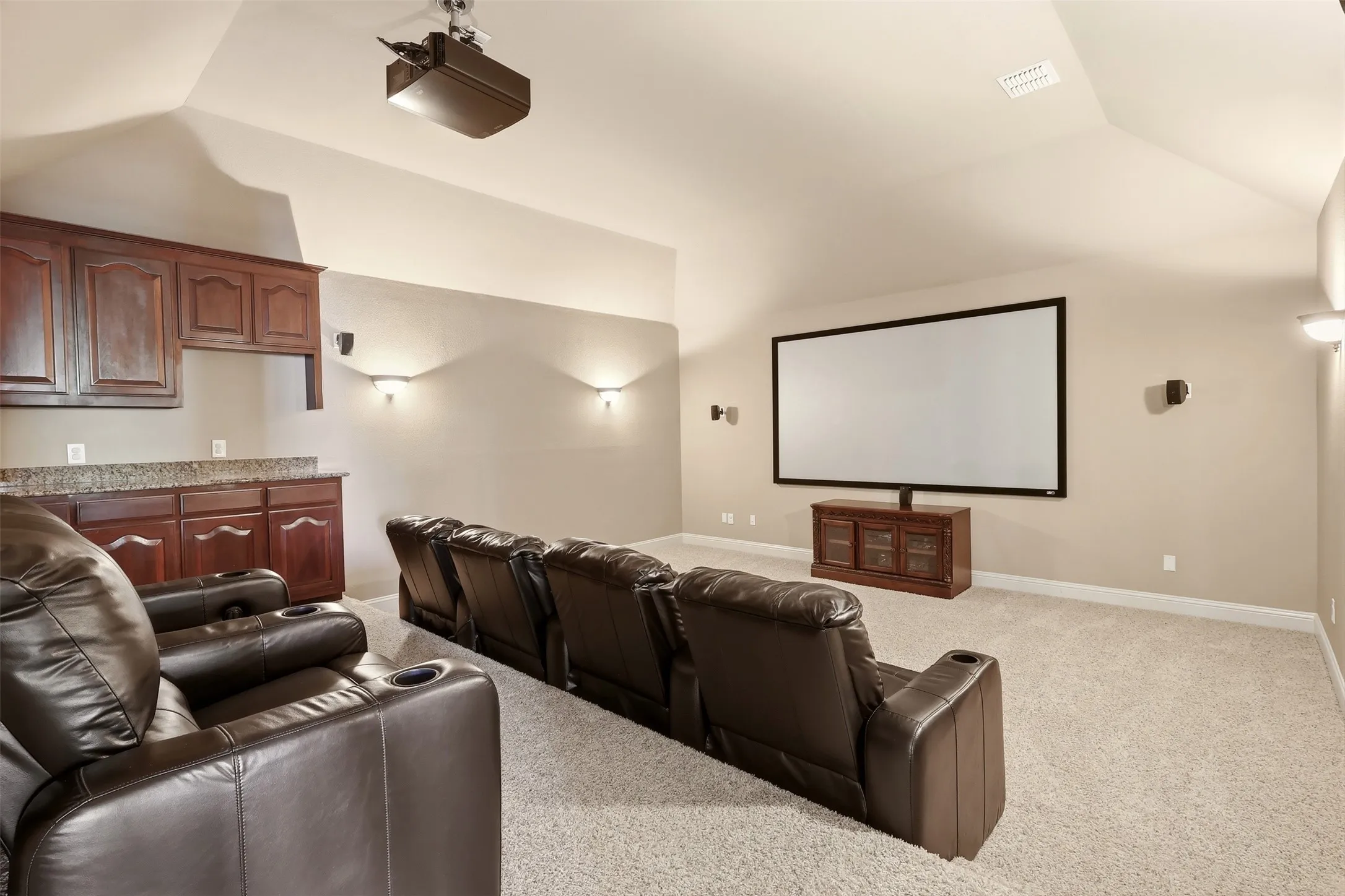 Single Family Residence For Rent in Denton County , 627 Seymour Drive, Frisco, Texas 75033, 4 Bedroom, 4 Bathroom, 3 Garage spaces, 4,241 Sqft, built in 2008, mls#21307717, Real Estate Agent in Frisco, Homes For Rent in Denton county, Homes For Rent in Frisco, Realtor in Frisco Texas, Real Estate Brokerage Independent Realty Texas, Luminita Cordes Realtor