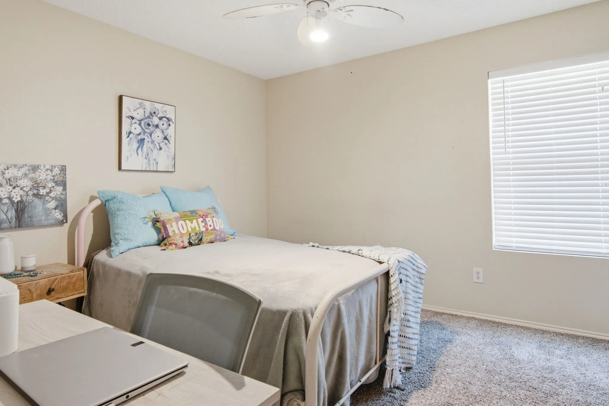 Single Family Residence For Sale in Tarrant County , 4901 Parkview Hills Lane, Fort Worth, Texas 76179, 4 Bedroom, 2 Bathroom, 2 Garage spaces, 1,925 Sqft, built in 2004, mls#21308054, Real Estate Agent in Fort Worth, Homes For Sale in Tarrant county, Homes For Sale in Fort Worth, Realtor in Fort Worth Texas, Real Estate Brokerage Independent Realty Texas, Luminita Cordes Realtor