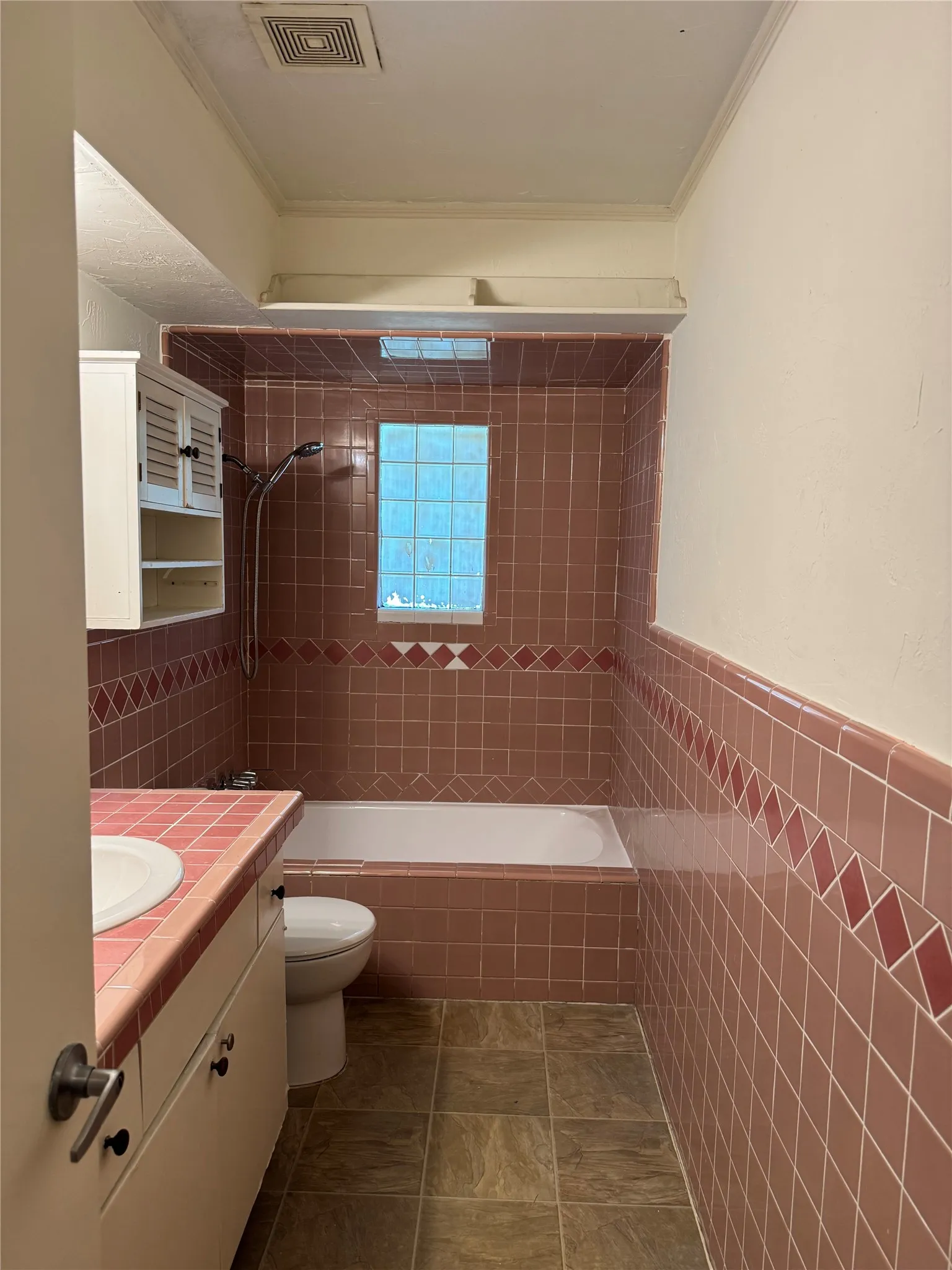 Single Family Residence For Sale in Dallas County , 4513 Lawler Road, Garland, Texas 75042, 3 Bedroom, 1 Bathroom, Garage spaces, 1,384 Sqft, built in 1964, mls#21308067, Real Estate Agent in Garland, Homes For Sale in Dallas county, Homes For Sale in Garland, Realtor in Garland Texas, Real Estate Brokerage Independent Realty Texas, Luminita Cordes Realtor