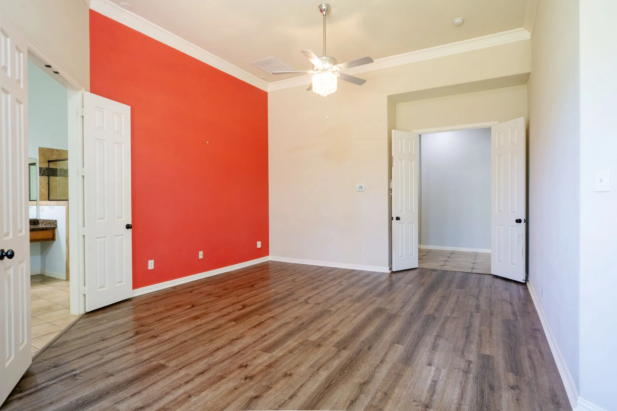 Single Family Residence For Sale in Tarrant County , 923 Wise Street, Keller, Texas 76248, 5 Bedroom, 4 Bathroom, 3 Garage spaces, 4,267 Sqft, built in 2005, mls#21307455, Real Estate Agent in Keller, Homes For Sale in Tarrant county, Homes For Sale in Keller, Realtor in Keller Texas, Real Estate Brokerage Independent Realty Texas, Luminita Cordes Realtor
