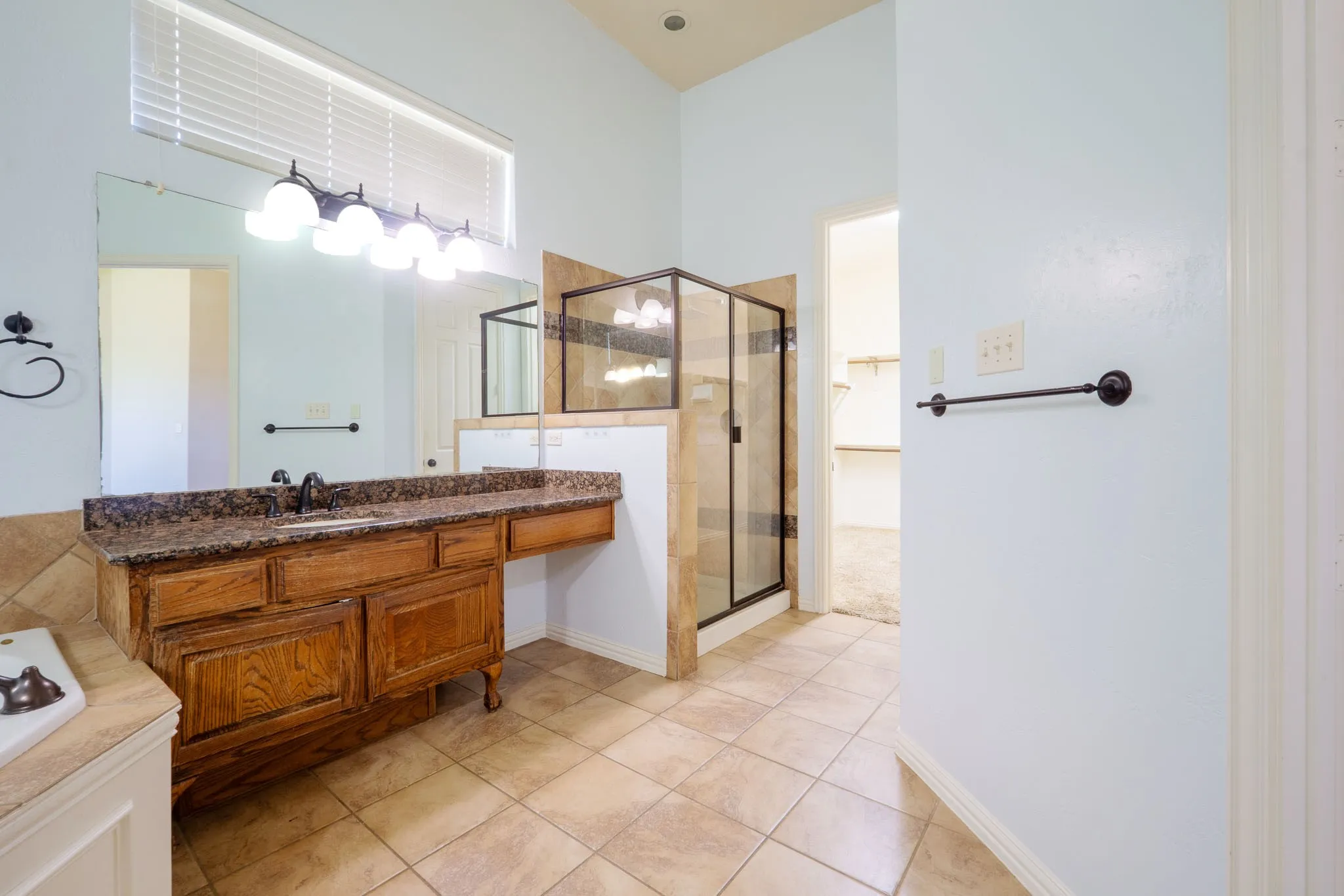 Single Family Residence For Sale in Tarrant County , 923 Wise Street, Keller, Texas 76248, 5 Bedroom, 4 Bathroom, 3 Garage spaces, 4,267 Sqft, built in 2005, mls#21307455, Real Estate Agent in Keller, Homes For Sale in Tarrant county, Homes For Sale in Keller, Realtor in Keller Texas, Real Estate Brokerage Independent Realty Texas, Luminita Cordes Realtor