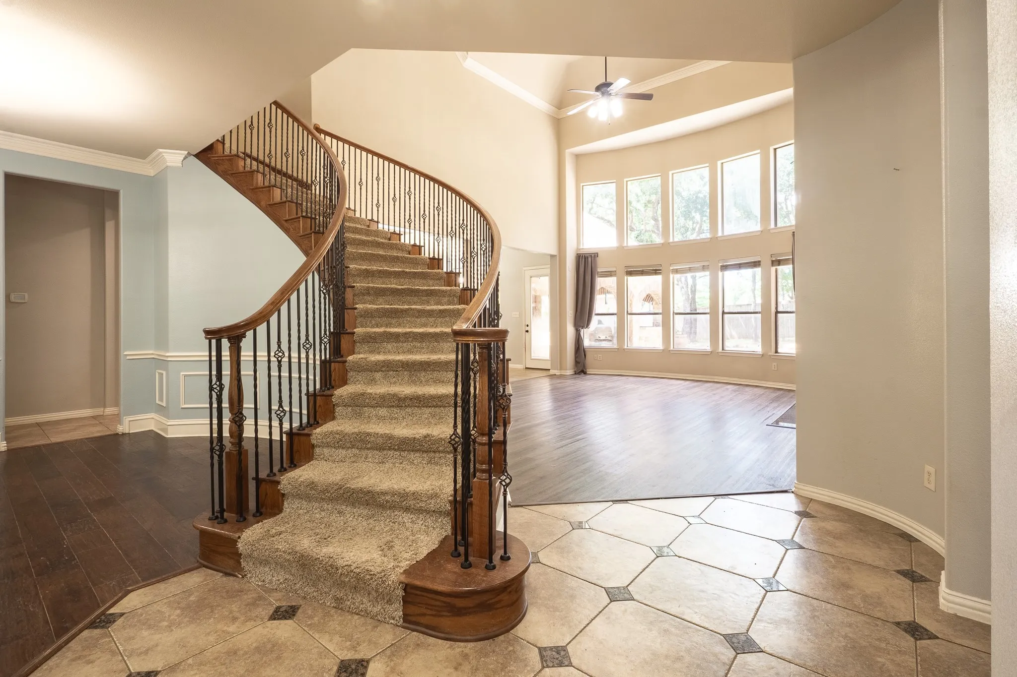 Single Family Residence For Sale in Tarrant County , 923 Wise Street, Keller, Texas 76248, 5 Bedroom, 4 Bathroom, 3 Garage spaces, 4,267 Sqft, built in 2005, mls#21307455, Real Estate Agent in Keller, Homes For Sale in Tarrant county, Homes For Sale in Keller, Realtor in Keller Texas, Real Estate Brokerage Independent Realty Texas, Luminita Cordes Realtor