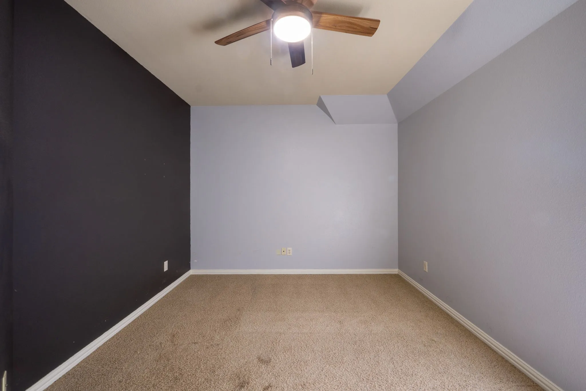 Single Family Residence For Sale in Tarrant County , 923 Wise Street, Keller, Texas 76248, 5 Bedroom, 4 Bathroom, 3 Garage spaces, 4,267 Sqft, built in 2005, mls#21307455, Real Estate Agent in Keller, Homes For Sale in Tarrant county, Homes For Sale in Keller, Realtor in Keller Texas, Real Estate Brokerage Independent Realty Texas, Luminita Cordes Realtor