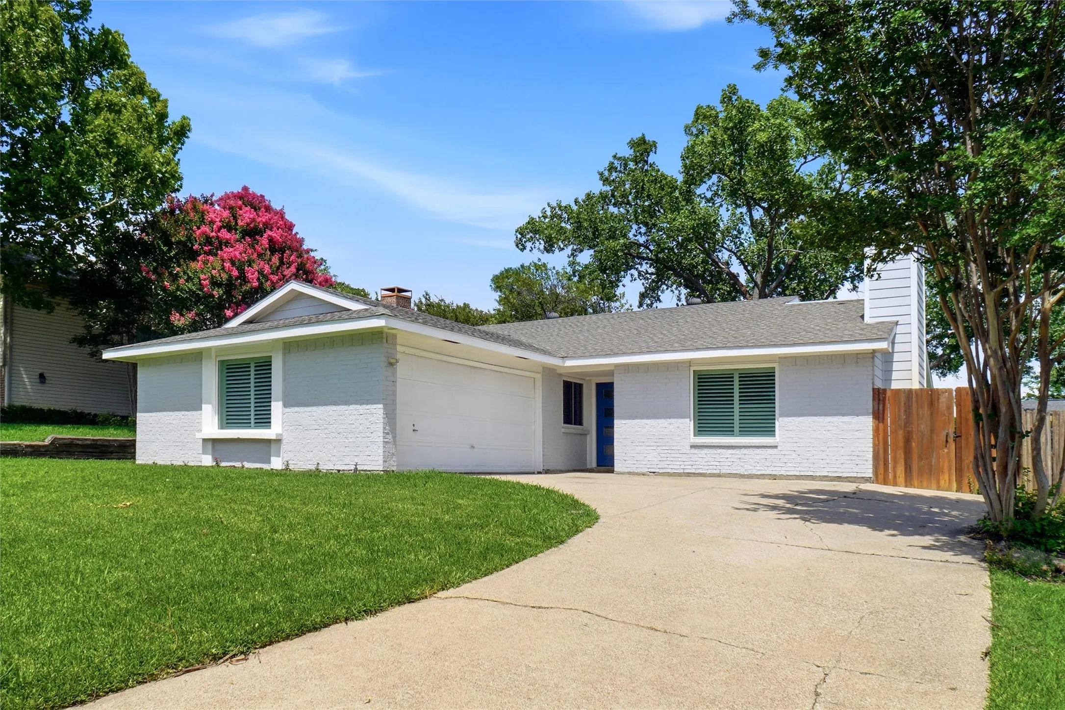 Single Family Residence For Sale in Tarrant County , 3104 Story Lane, Bedford, Texas 76021, 3 Bedroom, 2 Bathroom, 2 Garage spaces, 1,899 Sqft, built in 1977, mls#21284299, Real Estate Agent in Bedford, Homes For Sale in Tarrant county, Homes For Sale in Bedford, Realtor in Bedford Texas, Real Estate Brokerage Independent Realty Texas, Luminita Cordes Realtor