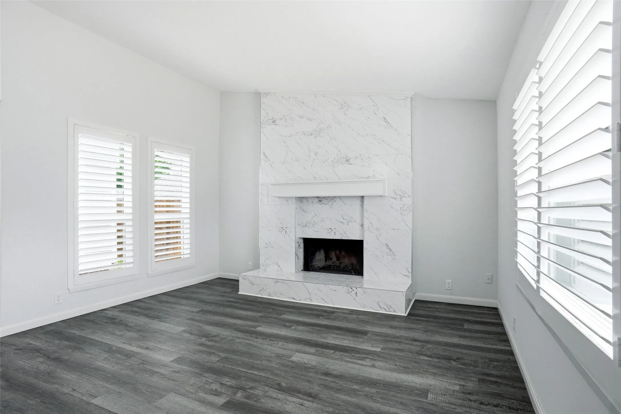 Single Family Residence For Sale in Tarrant County , 3104 Story Lane, Bedford, Texas 76021, 3 Bedroom, 2 Bathroom, 2 Garage spaces, 1,899 Sqft, built in 1977, mls#21284299, Real Estate Agent in Bedford, Homes For Sale in Tarrant county, Homes For Sale in Bedford, Realtor in Bedford Texas, Real Estate Brokerage Independent Realty Texas, Luminita Cordes Realtor