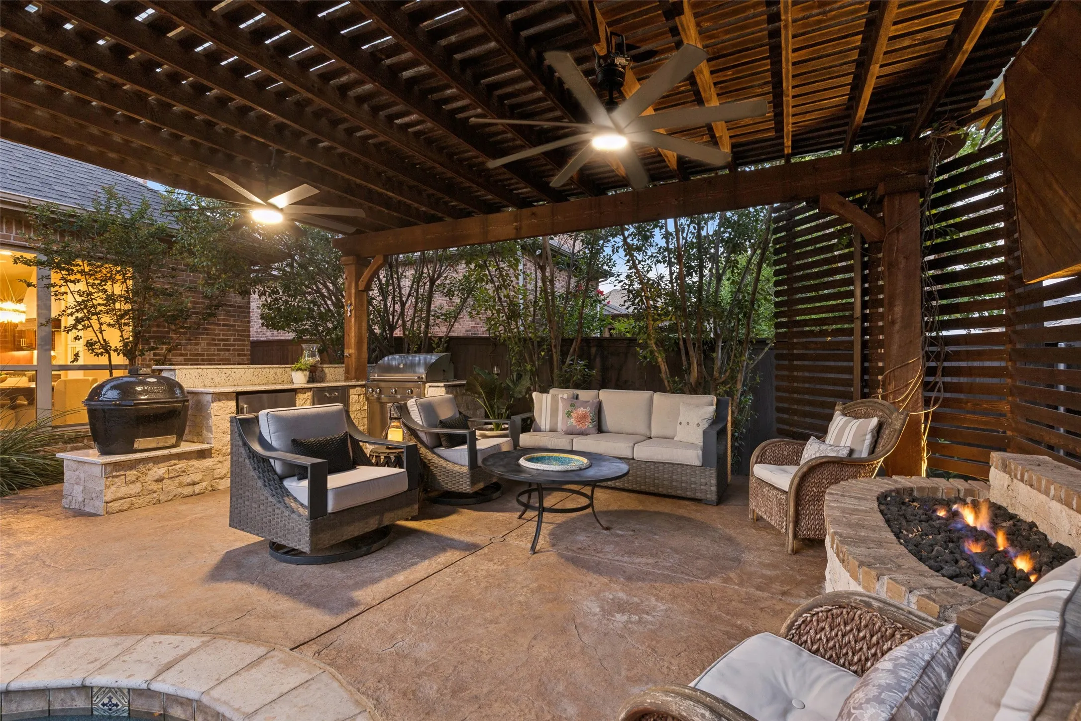 Single Family Residence For Sale in Denton County , 2206 Carrick Drive, Trophy Club, Texas 76262, 5 Bedrooms, 5 Bathrooms, 3 Garage spaces, 4,588 Sqft, built in 2010, Price $1,549,000, mls#21305178, Real Estate Agent in Trophy Club, Homes For Sale in Denton county, Homes For Sale in Trophy Club, Realtor in Trophy Club Texas, Real Estate Brokerage Independent Realty Texas, Luminita Cordes Realtor