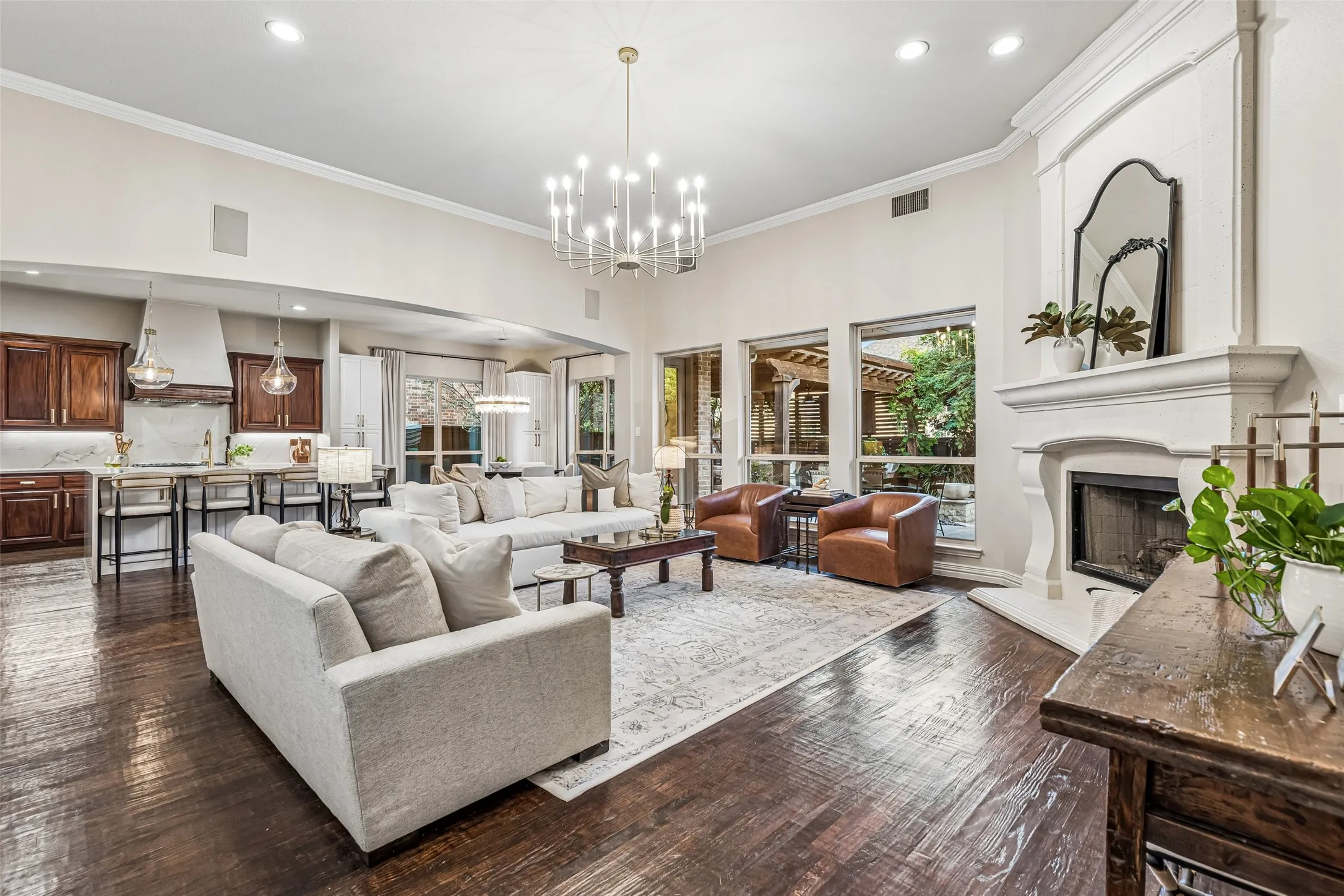 Single Family Residence For Sale in Denton County , 2206 Carrick Drive, Trophy Club, Texas 76262, 5 Bedrooms, 5 Bathrooms, 3 Garage spaces, 4,588 Sqft, built in 2010, Price $1,549,000, mls#21305178, Real Estate Agent in Trophy Club, Homes For Sale in Denton county, Homes For Sale in Trophy Club, Realtor in Trophy Club Texas, Real Estate Brokerage Independent Realty Texas, Luminita Cordes Realtor