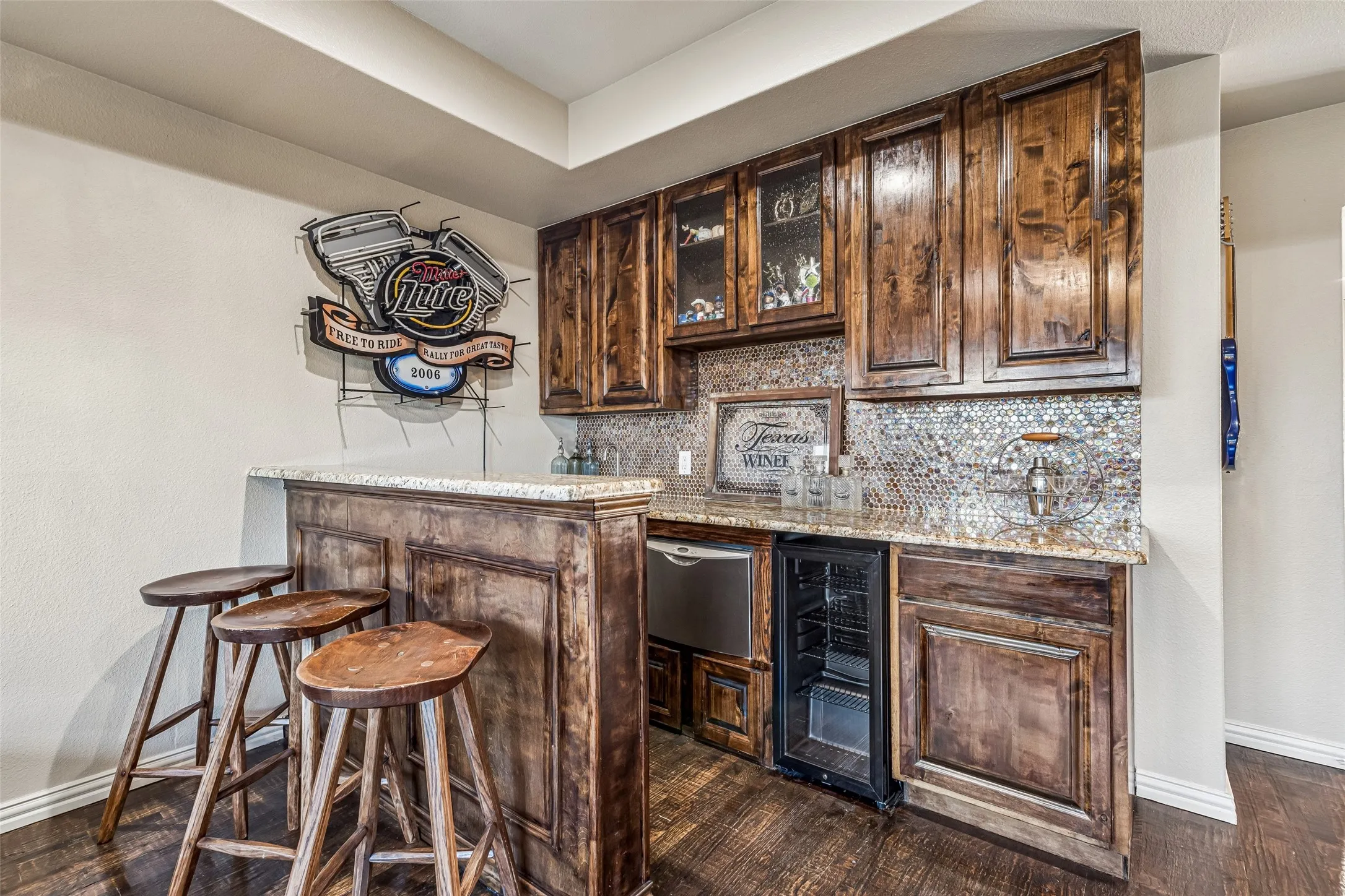 Single Family Residence For Sale in Denton County , 2206 Carrick Drive, Trophy Club, Texas 76262, 5 Bedrooms, 5 Bathrooms, 3 Garage spaces, 4,588 Sqft, built in 2010, Price $1,549,000, mls#21305178, Real Estate Agent in Trophy Club, Homes For Sale in Denton county, Homes For Sale in Trophy Club, Realtor in Trophy Club Texas, Real Estate Brokerage Independent Realty Texas, Luminita Cordes Realtor