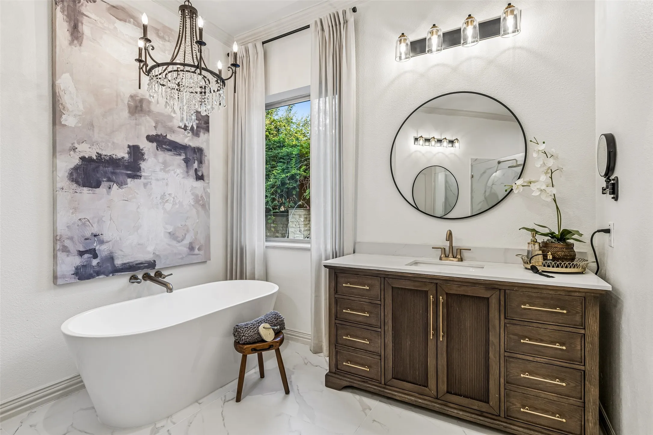 Single Family Residence For Sale in Denton County , 2206 Carrick Drive, Trophy Club, Texas 76262, 5 Bedrooms, 5 Bathrooms, 3 Garage spaces, 4,588 Sqft, built in 2010, Price $1,549,000, mls#21305178, Real Estate Agent in Trophy Club, Homes For Sale in Denton county, Homes For Sale in Trophy Club, Realtor in Trophy Club Texas, Real Estate Brokerage Independent Realty Texas, Luminita Cordes Realtor