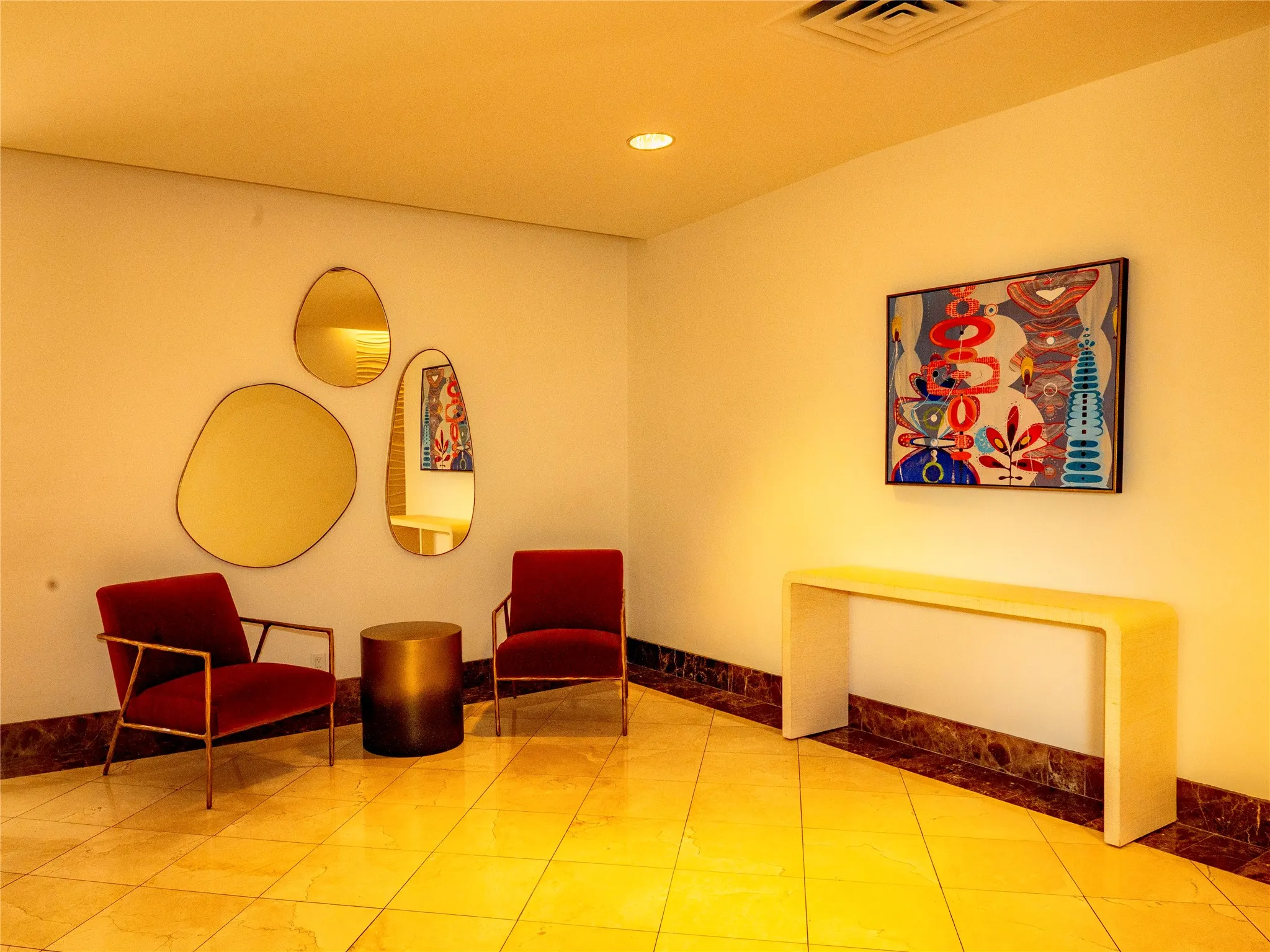 Condominium For Sale in Dallas County , 6211 W Northwest Highway 1501, Dallas, Texas 75225, 3 Bedroom, 2 Bathroom, 2 Garage spaces, 1,673 Sqft, built in 1966, mls#21307974, Real Estate Agent in Dallas, Homes For Sale in Dallas county, Homes For Sale in Dallas, Realtor in Dallas Texas, Real Estate Brokerage Independent Realty Texas, Luminita Cordes Realtor