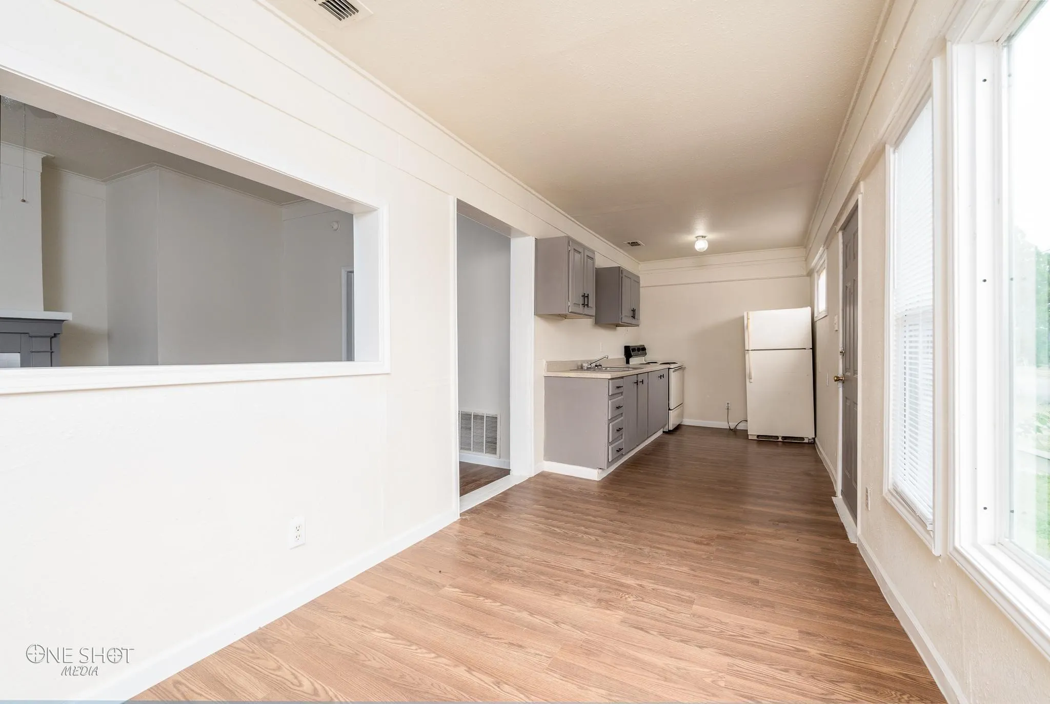 Triplex For Sale in Taylor County , 1711 N 3rd Street, Abilene, Texas 79603, 3 Bedroom, 3 Bathroom, Garage spaces, 0 Sqft, built in 1925, mls#21307737, Real Estate Agent in Abilene, Homes For Sale in Taylor county, Homes For Sale in Abilene, Realtor in Abilene Texas, Real Estate Brokerage Independent Realty Texas, Luminita Cordes Realtor