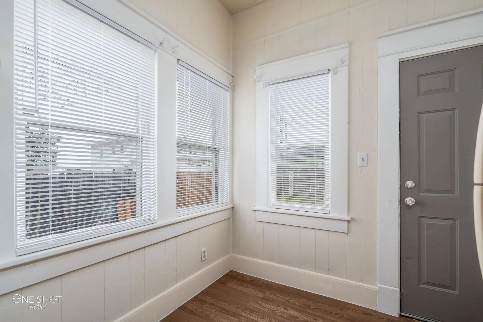 Triplex For Sale in Taylor County , 1711 N 3rd Street, Abilene, Texas 79603, 3 Bedroom, 3 Bathroom, Garage spaces, 0 Sqft, built in 1925, mls#21307737, Real Estate Agent in Abilene, Homes For Sale in Taylor county, Homes For Sale in Abilene, Realtor in Abilene Texas, Real Estate Brokerage Independent Realty Texas, Luminita Cordes Realtor