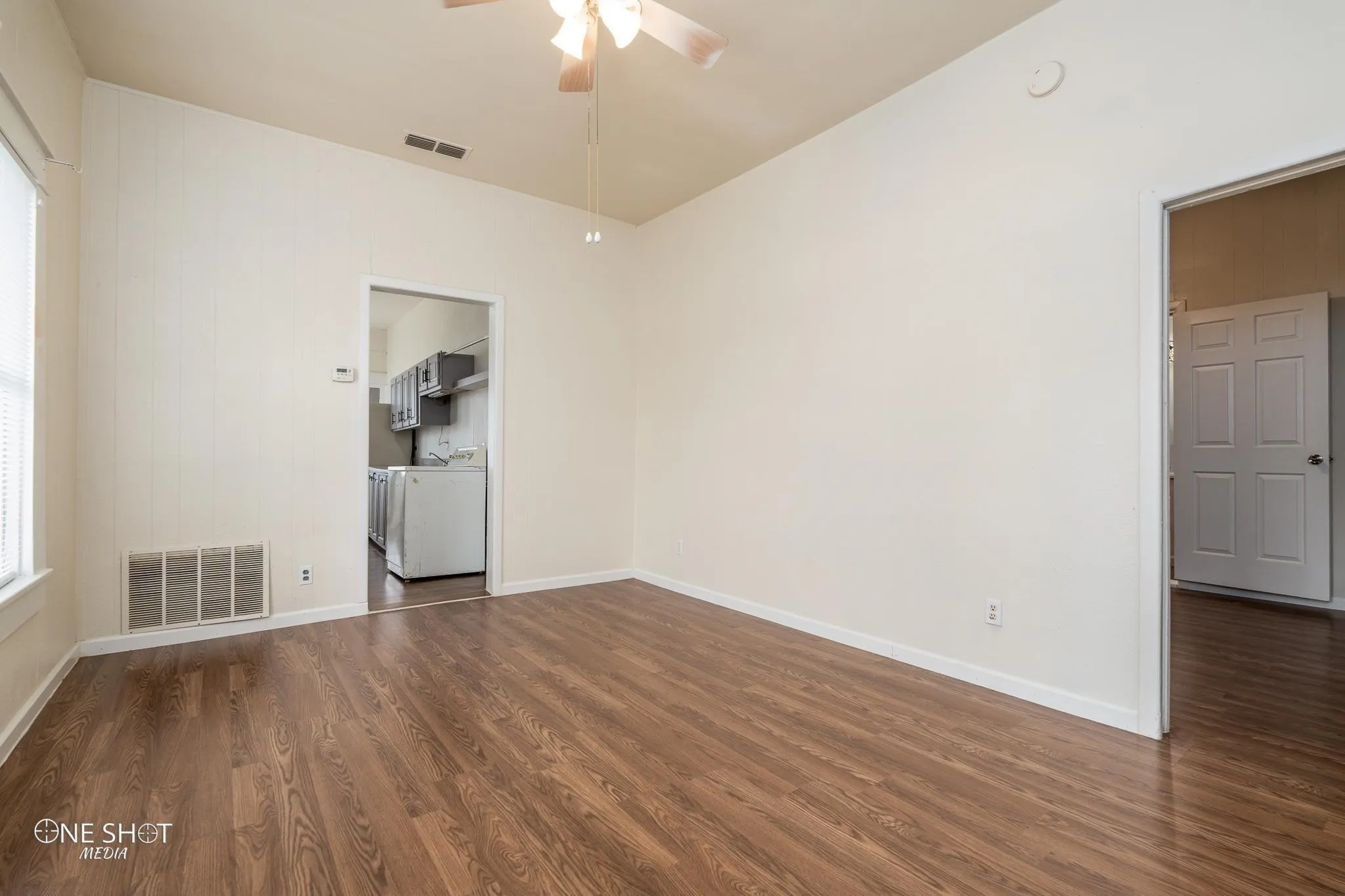 Triplex For Sale in Taylor County , 1711 N 3rd Street, Abilene, Texas 79603, 3 Bedroom, 3 Bathroom, Garage spaces, 0 Sqft, built in 1925, mls#21307737, Real Estate Agent in Abilene, Homes For Sale in Taylor county, Homes For Sale in Abilene, Realtor in Abilene Texas, Real Estate Brokerage Independent Realty Texas, Luminita Cordes Realtor