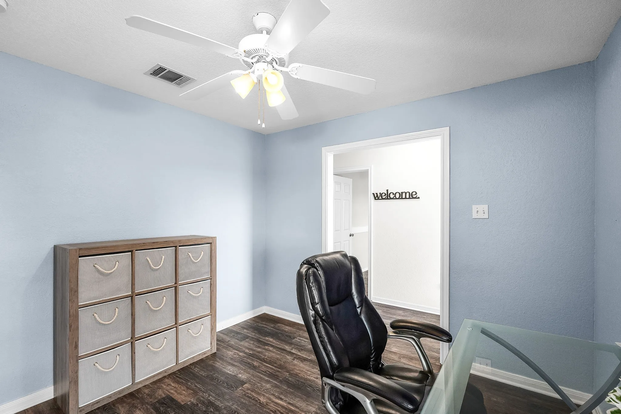 Single Family Residence For Sale in Mc Lennan County , 314 Jackson Heights, Lorena, Texas 76655, 4 Bedroom, 2 Bathroom, 3 Garage spaces, 1,952 Sqft, built in 2002, mls#21290327, Real Estate Agent in Lorena, Homes For Sale in Mc Lennan county, Homes For Sale in Lorena, Realtor in Lorena Texas, Real Estate Brokerage Independent Realty Texas, Luminita Cordes Realtor