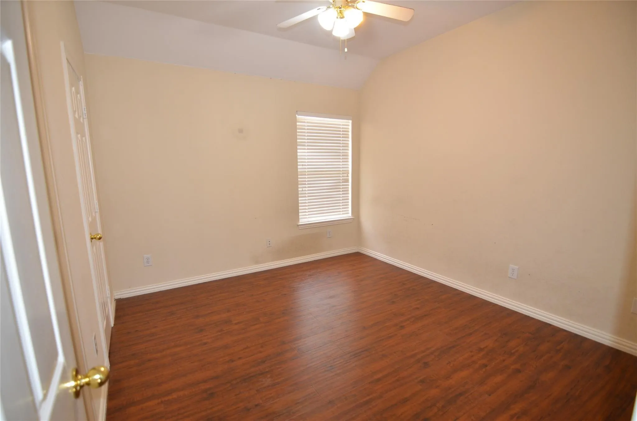 Single Family Residence For Rent in Collin County , 4309 Avebury Drive, Plano, Texas 75024, 5 Bedroom, 4 Bathroom, 2 Garage spaces, 3,111 Sqft, built in 1999, mls#21305774, Real Estate Agent in Plano, Homes For Rent in Collin county, Homes For Rent in Plano, Realtor in Plano Texas, Real Estate Brokerage Independent Realty Texas, Luminita Cordes Realtor