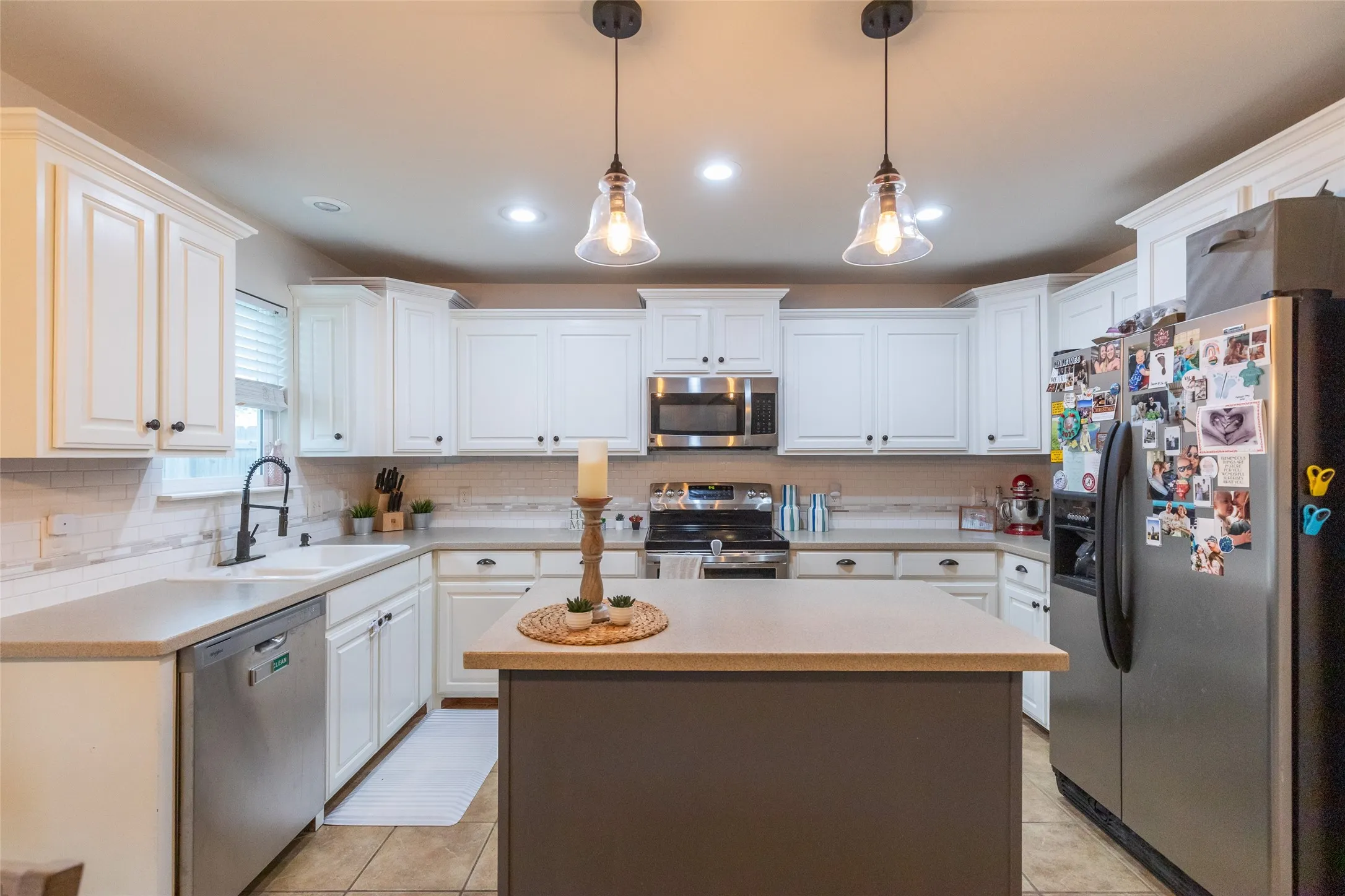 Single Family Residence For Sale in Taylor County , 3133 Sterling Street, Abilene, Texas 79606, 3 Bedroom, 2 Bathroom, 2 Garage spaces, 1,604 Sqft, built in 2008, mls#21307533, Real Estate Agent in Abilene, Homes For Sale in Taylor county, Homes For Sale in Abilene, Realtor in Abilene Texas, Real Estate Brokerage Independent Realty Texas, Luminita Cordes Realtor