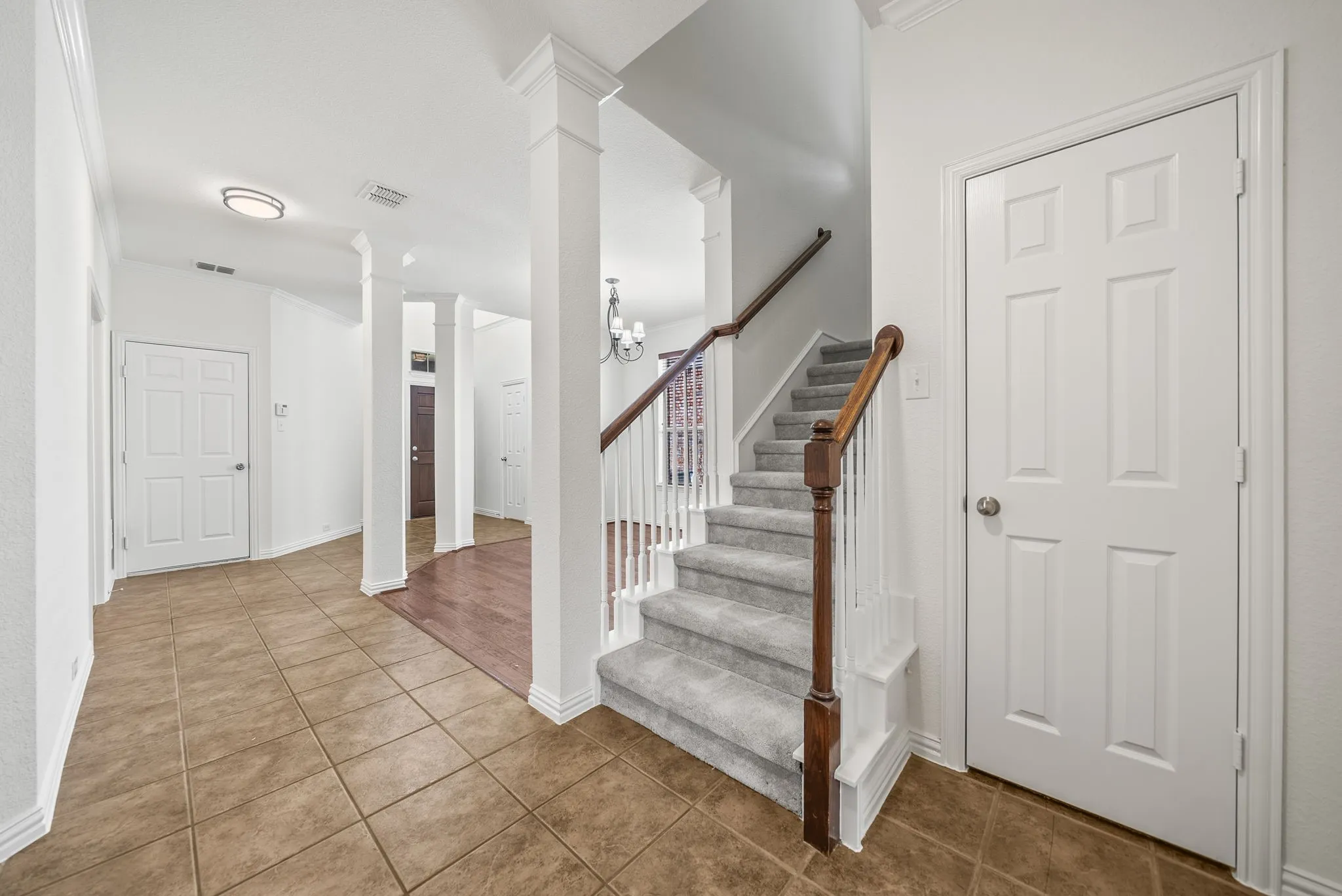 Single Family Residence For Sale in Denton County , 325 Kirby Drive, Argyle, Texas 76226, 4 Bedroom, 3 Bathroom, 2 Garage spaces, 2,475 Sqft, built in 2006, mls#21308088, Real Estate Agent in Argyle, Homes For Sale in Denton county, Homes For Sale in Argyle, Realtor in Argyle Texas, Real Estate Brokerage Independent Realty Texas, Luminita Cordes Realtor