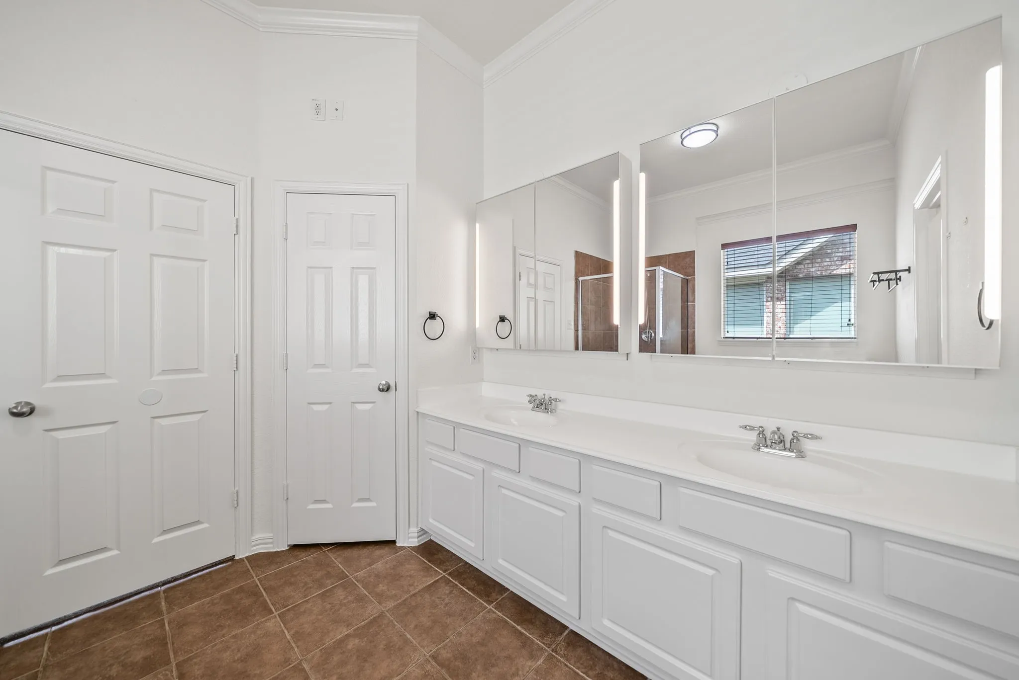 Single Family Residence For Sale in Denton County , 325 Kirby Drive, Argyle, Texas 76226, 4 Bedroom, 3 Bathroom, 2 Garage spaces, 2,475 Sqft, built in 2006, mls#21308088, Real Estate Agent in Argyle, Homes For Sale in Denton county, Homes For Sale in Argyle, Realtor in Argyle Texas, Real Estate Brokerage Independent Realty Texas, Luminita Cordes Realtor