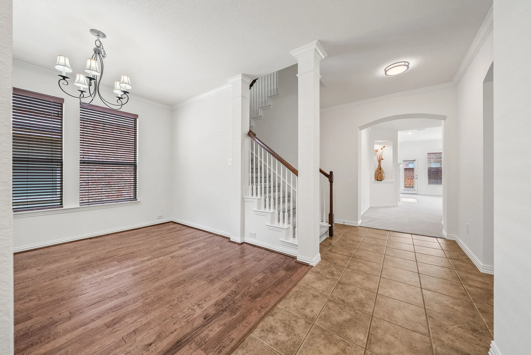 Single Family Residence For Sale in Denton County , 325 Kirby Drive, Argyle, Texas 76226, 4 Bedroom, 3 Bathroom, 2 Garage spaces, 2,475 Sqft, built in 2006, mls#21308088, Real Estate Agent in Argyle, Homes For Sale in Denton county, Homes For Sale in Argyle, Realtor in Argyle Texas, Real Estate Brokerage Independent Realty Texas, Luminita Cordes Realtor