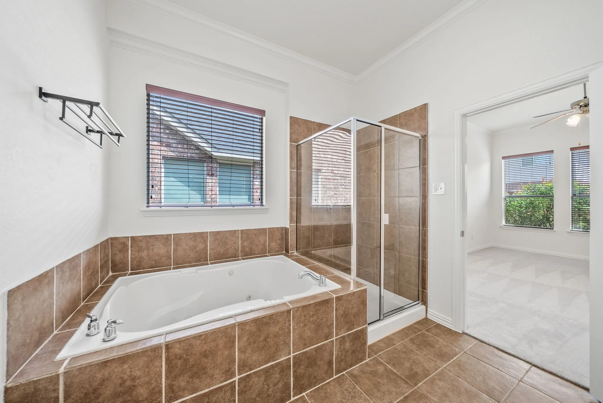 Single Family Residence For Sale in Denton County , 325 Kirby Drive, Argyle, Texas 76226, 4 Bedroom, 3 Bathroom, 2 Garage spaces, 2,475 Sqft, built in 2006, mls#21308088, Real Estate Agent in Argyle, Homes For Sale in Denton county, Homes For Sale in Argyle, Realtor in Argyle Texas, Real Estate Brokerage Independent Realty Texas, Luminita Cordes Realtor