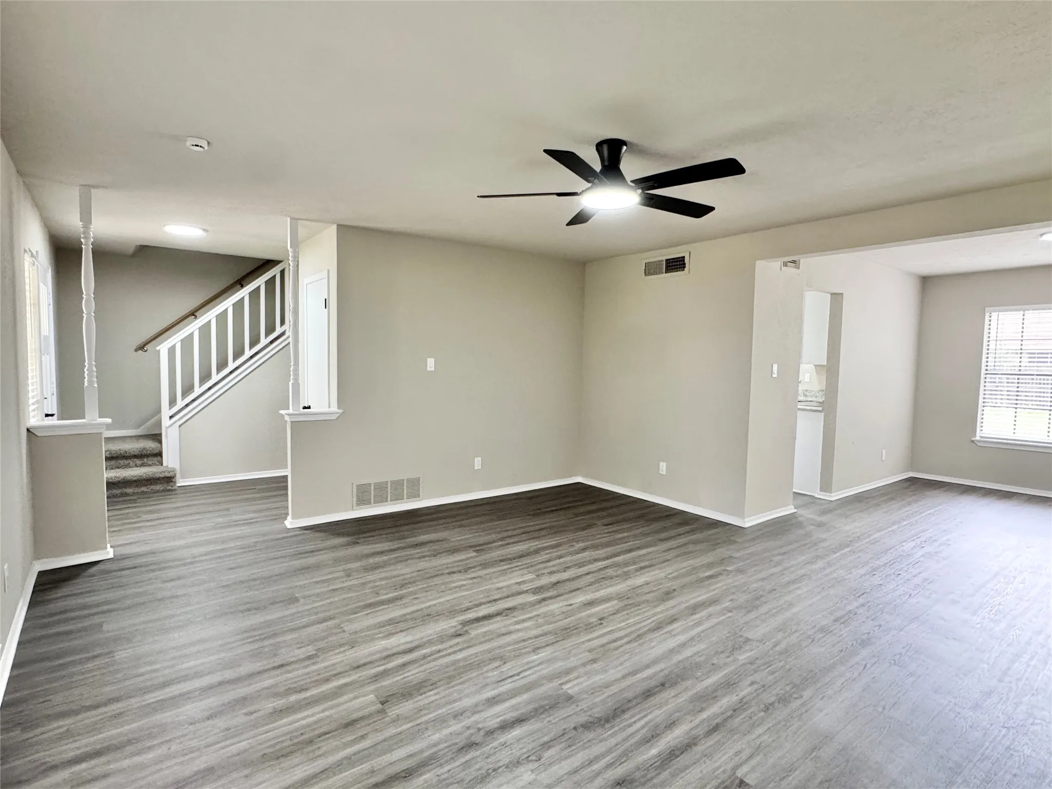 Single Family Residence For Sale in Tarrant County , 3913 Wrenwood Drive, Fort Worth, Texas 76137, 3 Bedroom, 3 Bathroom, 2 Garage spaces, 1,596 Sqft, built in 1984, mls#21307057, Real Estate Agent in Fort Worth, Homes For Sale in Tarrant county, Homes For Sale in Fort Worth, Realtor in Fort Worth Texas, Real Estate Brokerage Independent Realty Texas, Luminita Cordes Realtor