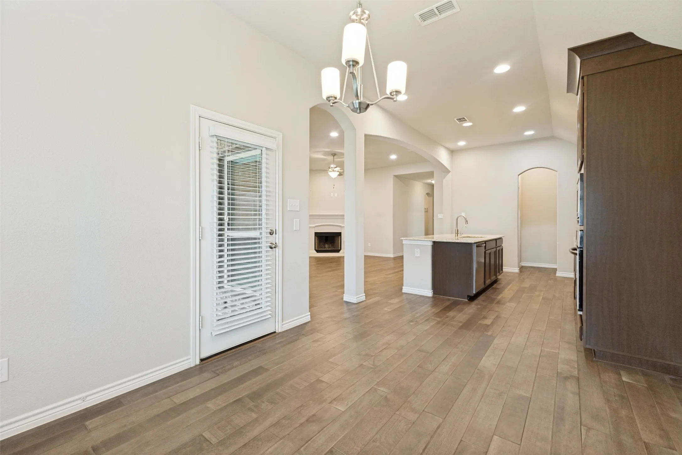 Single Family Residence For Sale in Kaufman County , 343 Blanco Drive, Forney, Texas 75126, 3 Bedroom, 2 Bathroom, 2 Garage spaces, 2,011 Sqft, built in 2018, mls#21308099, Real Estate Agent in Forney, Homes For Sale in Kaufman county, Homes For Sale in Forney, Realtor in Forney Texas, Real Estate Brokerage Independent Realty Texas, Luminita Cordes Realtor