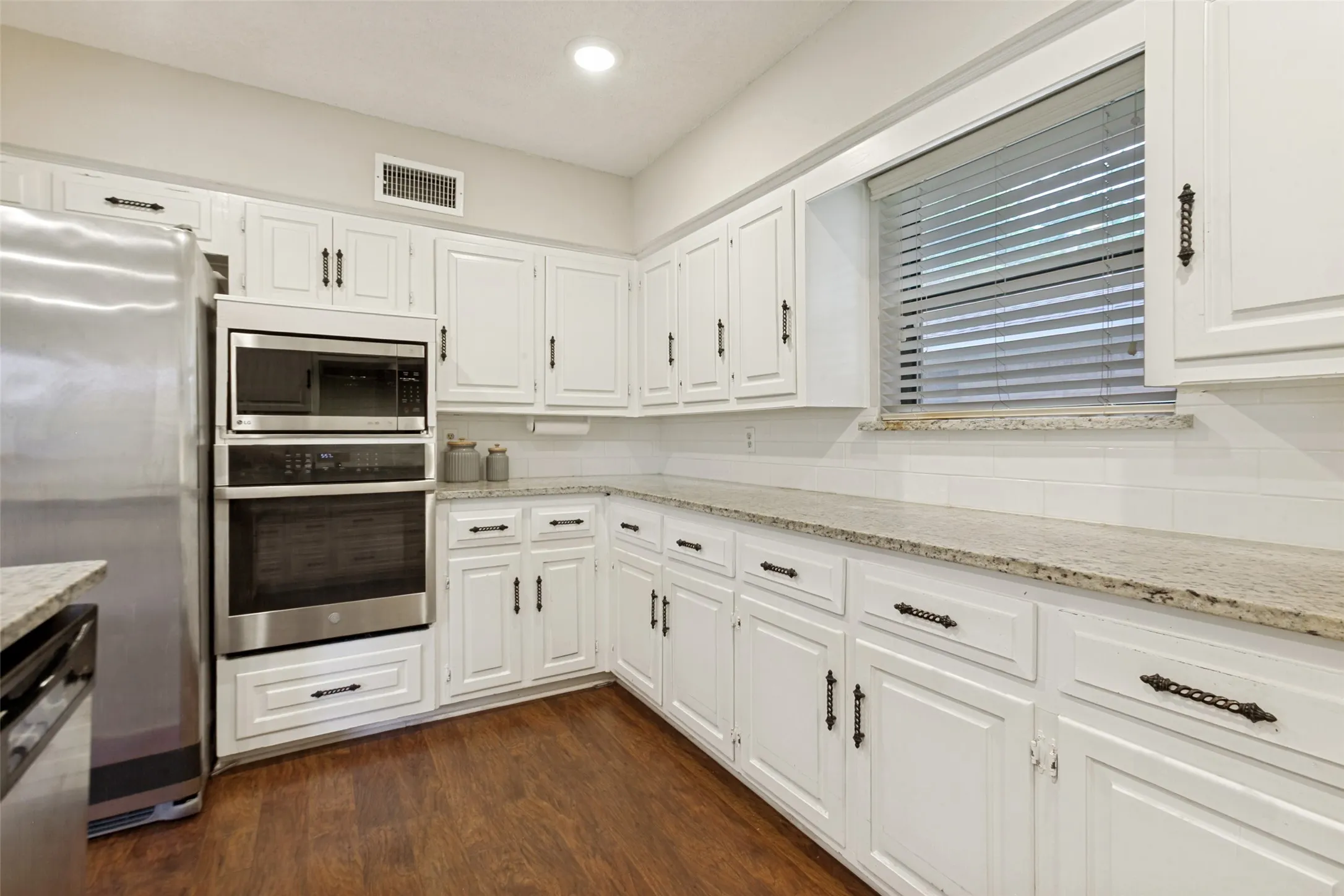 Single Family Residence For Sale in Dallas County , 1203 Grinnell Drive, Richardson, Texas 75081, 4 Bedroom, 3 Bathroom, 2 Garage spaces, 2,235 Sqft, built in 1974, mls#21307780, Real Estate Agent in Richardson, Homes For Sale in Dallas county, Homes For Sale in Richardson, Realtor in Richardson Texas, Real Estate Brokerage Independent Realty Texas, Luminita Cordes Realtor