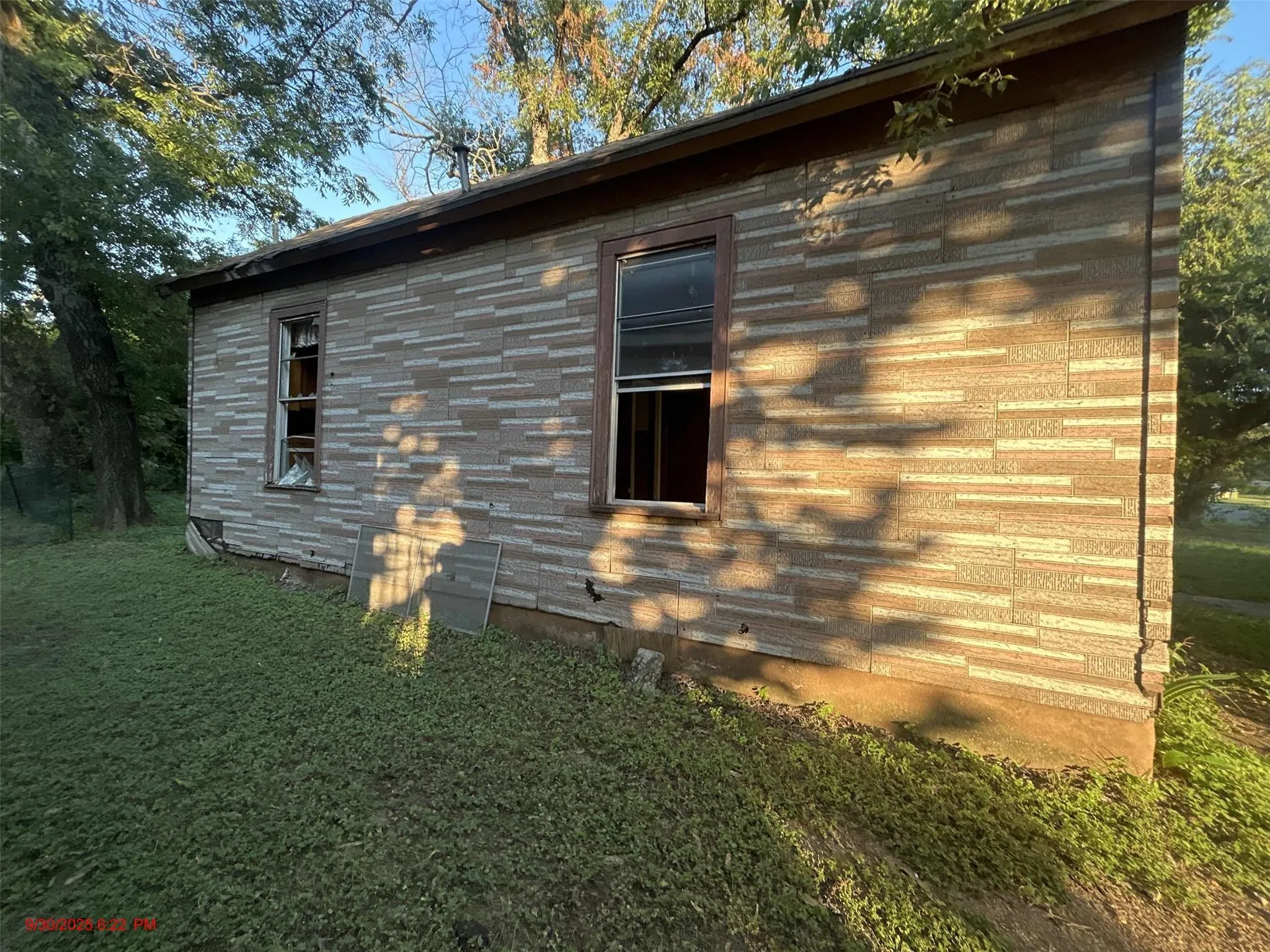 Single Family Residence For Sale in Mc Lennan County , 915 Turner Street, Waco, Texas 76704, 3 Bedroom, 1 Bathroom, Garage spaces, 1,332 Sqft, built in 1930, mls#21308108, Real Estate Agent in Waco, Homes For Sale in Mc Lennan county, Homes For Sale in Waco, Realtor in Waco Texas, Real Estate Brokerage Independent Realty Texas, Luminita Cordes Realtor