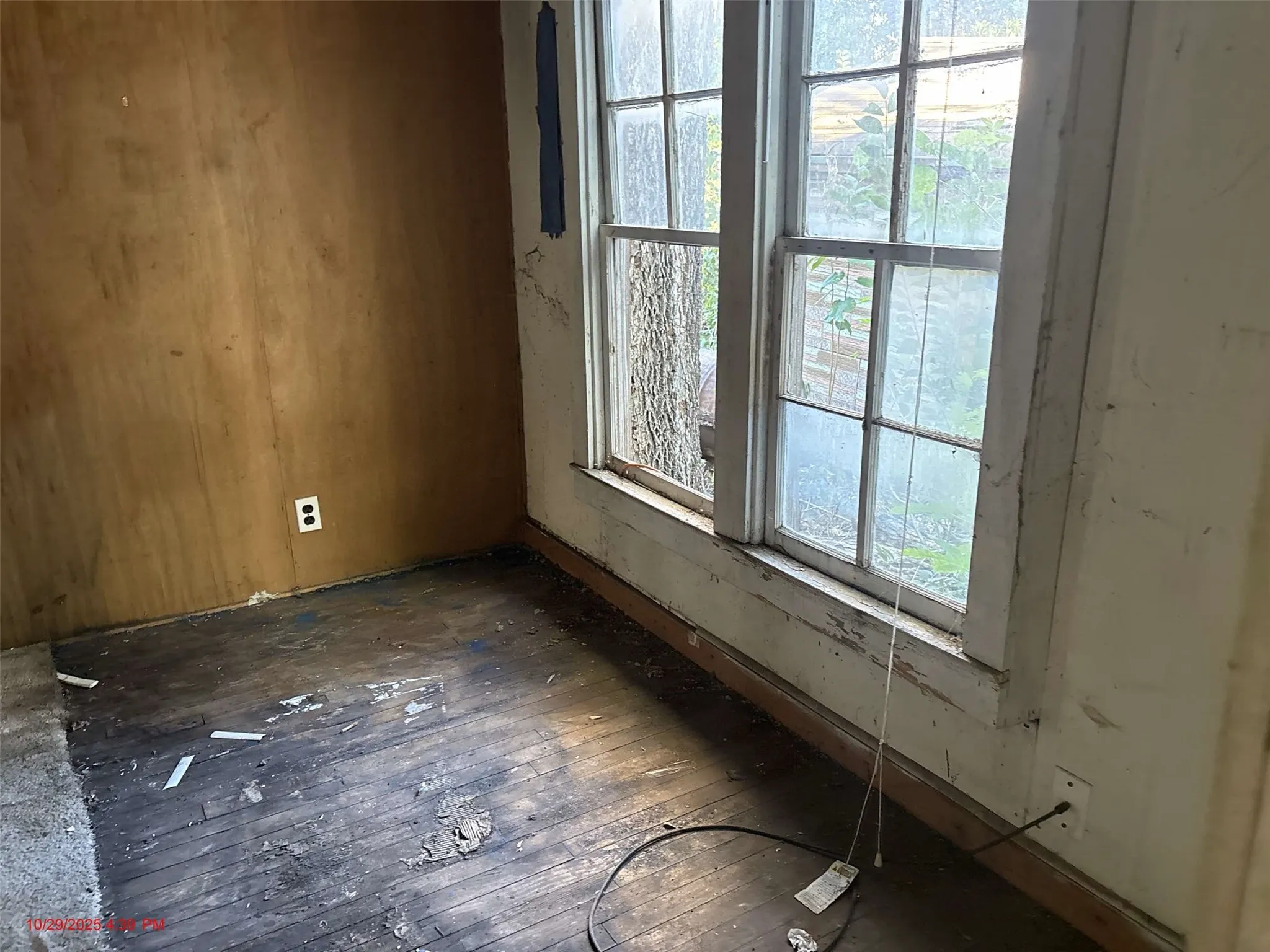 Single Family Residence For Sale in Mc Lennan County , 915 Turner Street, Waco, Texas 76704, 3 Bedroom, 1 Bathroom, Garage spaces, 1,332 Sqft, built in 1930, mls#21308108, Real Estate Agent in Waco, Homes For Sale in Mc Lennan county, Homes For Sale in Waco, Realtor in Waco Texas, Real Estate Brokerage Independent Realty Texas, Luminita Cordes Realtor