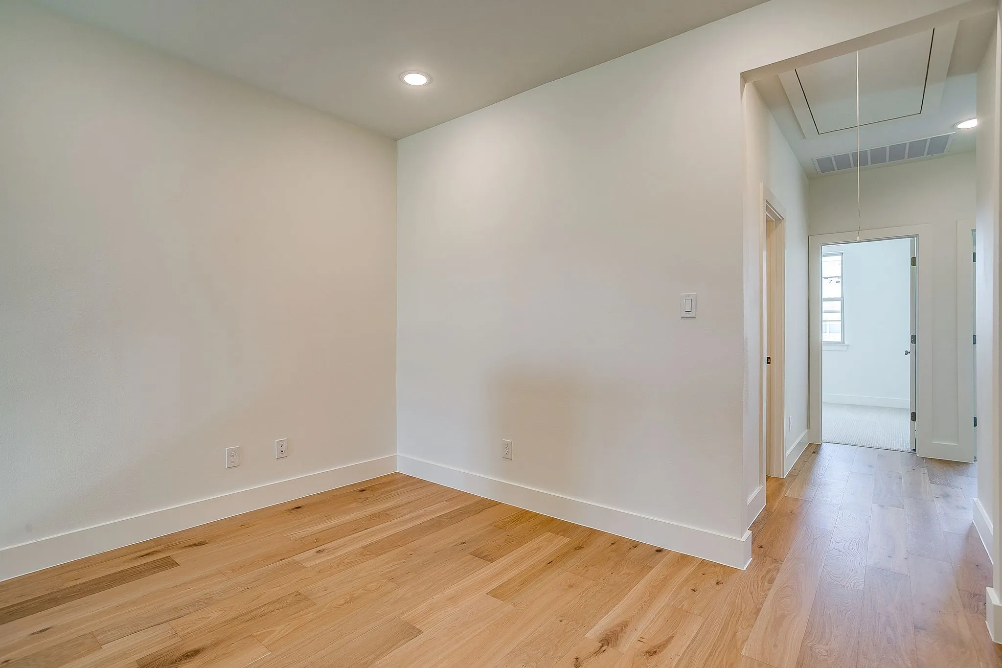 Townhouse For Sale in Parker County , 13833 Carnegie Drive, Fort Worth, Texas 76008, 3 Bedroom, 3 Bathroom, 2 Garage spaces, 2,078 Sqft, built in 2026, mls#21301362, Real Estate Agent in Fort Worth, Homes For Sale in Parker county, Homes For Sale in Fort Worth, Realtor in Fort Worth Texas, Real Estate Brokerage Independent Realty Texas, Luminita Cordes Realtor