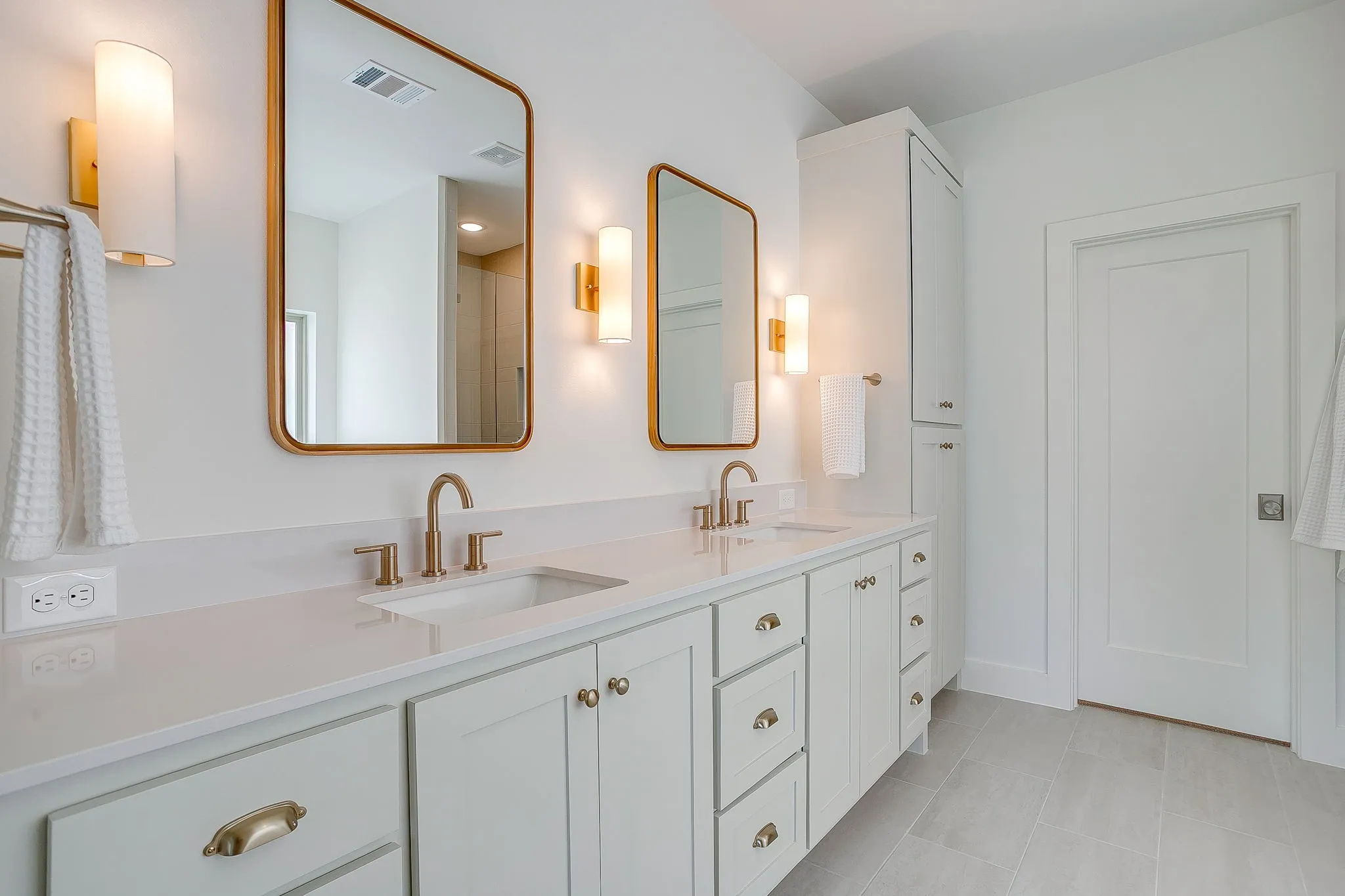 Townhouse For Sale in Parker County , 13833 Carnegie Drive, Fort Worth, Texas 76008, 3 Bedroom, 3 Bathroom, 2 Garage spaces, 2,078 Sqft, built in 2026, mls#21301362, Real Estate Agent in Fort Worth, Homes For Sale in Parker county, Homes For Sale in Fort Worth, Realtor in Fort Worth Texas, Real Estate Brokerage Independent Realty Texas, Luminita Cordes Realtor