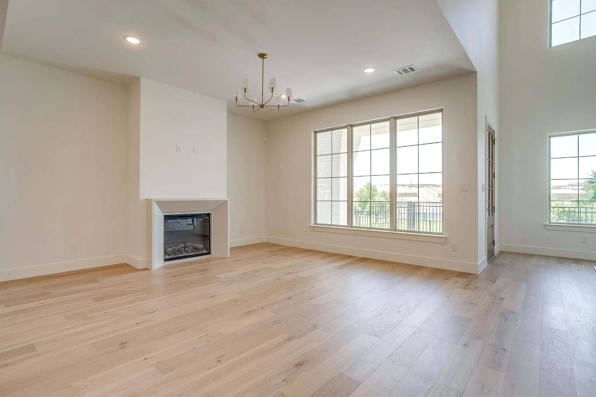 Townhouse For Sale in Parker County , 13833 Carnegie Drive, Fort Worth, Texas 76008, 3 Bedroom, 3 Bathroom, 2 Garage spaces, 2,078 Sqft, built in 2026, mls#21301362, Real Estate Agent in Fort Worth, Homes For Sale in Parker county, Homes For Sale in Fort Worth, Realtor in Fort Worth Texas, Real Estate Brokerage Independent Realty Texas, Luminita Cordes Realtor