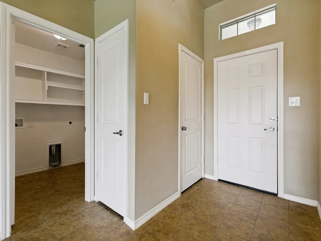 Single Family Residence For Sale in Denton County , 4009 Kensington Drive, Sanger, Texas 76266, 3 Bedroom, 2 Bathroom, 2 Garage spaces, 1,617 Sqft, built in 2018, Price $290,000, mls#21308120, Real Estate Agent in Sanger, Homes For Sale in Denton county, Homes For Sale in Sanger, Realtor in Sanger Texas, Real Estate Brokerage Independent Realty Texas, Luminita Cordes Realtor