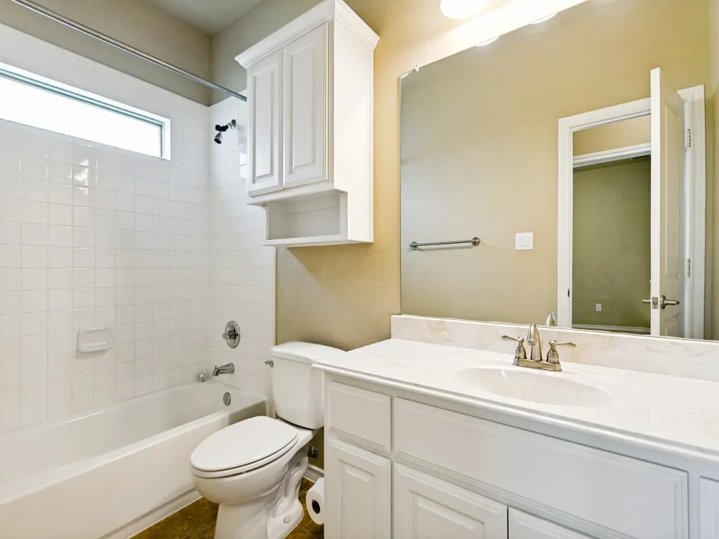 Single Family Residence For Sale in Denton County , 4009 Kensington Drive, Sanger, Texas 76266, 3 Bedroom, 2 Bathroom, 2 Garage spaces, 1,617 Sqft, built in 2018, Price $290,000, mls#21308120, Real Estate Agent in Sanger, Homes For Sale in Denton county, Homes For Sale in Sanger, Realtor in Sanger Texas, Real Estate Brokerage Independent Realty Texas, Luminita Cordes Realtor