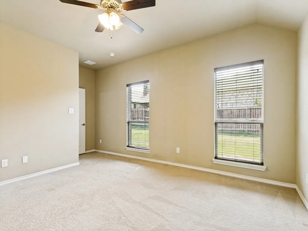 Single Family Residence For Sale in Denton County , 4009 Kensington Drive, Sanger, Texas 76266, 3 Bedroom, 2 Bathroom, 2 Garage spaces, 1,617 Sqft, built in 2018, Price $290,000, mls#21308120, Real Estate Agent in Sanger, Homes For Sale in Denton county, Homes For Sale in Sanger, Realtor in Sanger Texas, Real Estate Brokerage Independent Realty Texas, Luminita Cordes Realtor