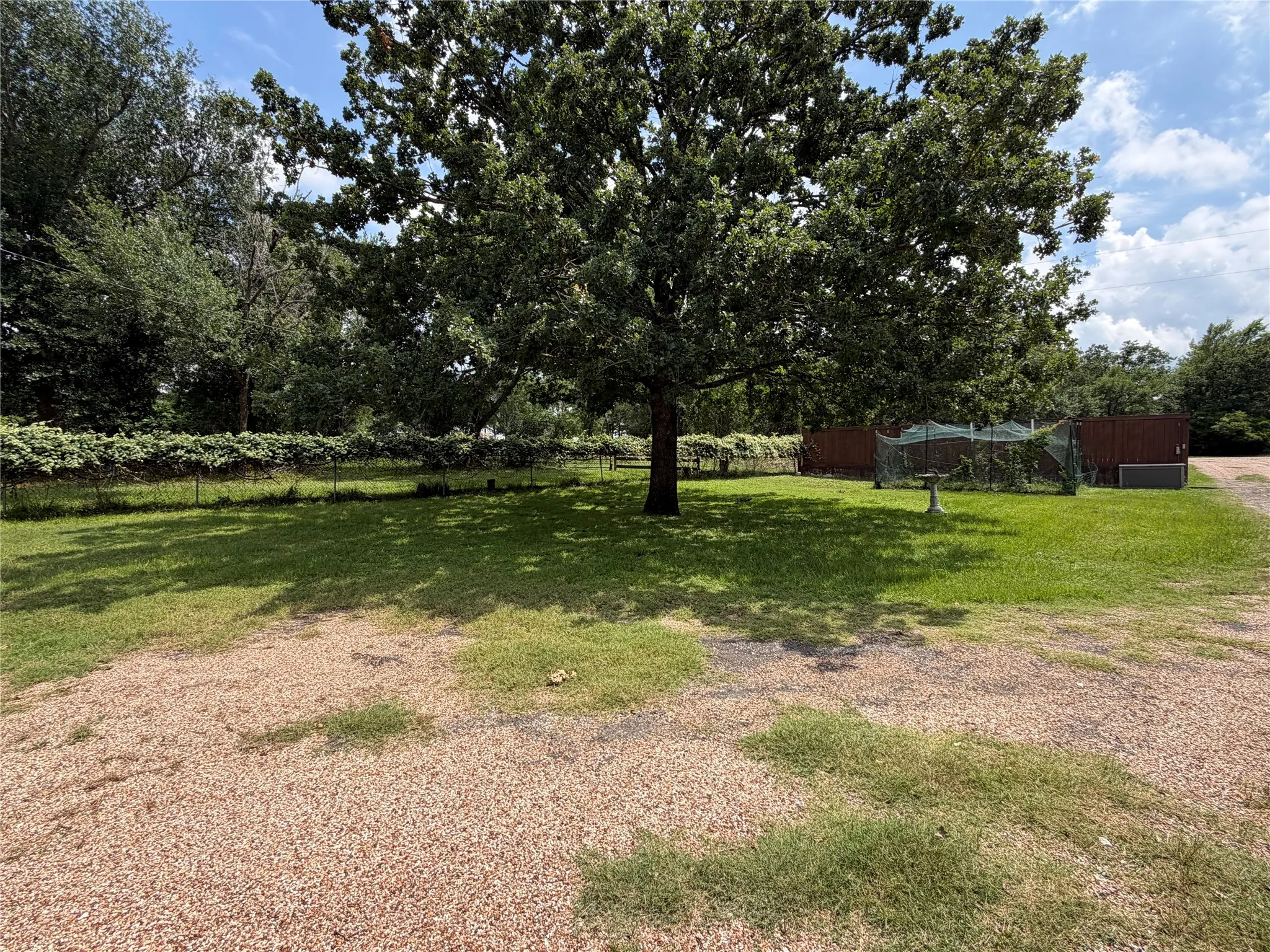 Single Family Residence For Sale in Limestone County , 587 Lcr 779, Groesbeck, Texas 76642, 3 Bedroom, 2 Bathroom, 2 Garage spaces, 1,638 Sqft, built in 2000, mls#21266176, Real Estate Agent in Groesbeck, Homes For Sale in Limestone county, Homes For Sale in Groesbeck, Realtor in Groesbeck Texas, Real Estate Brokerage Independent Realty Texas, Luminita Cordes Realtor