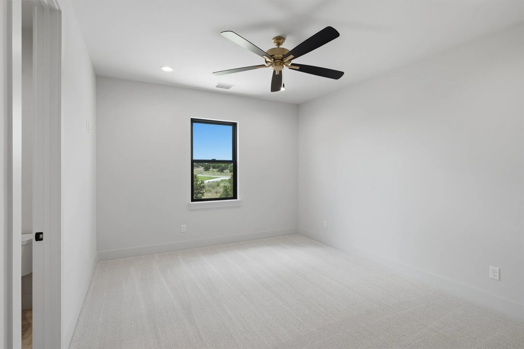Single Family Residence For Sale in Palo Pinto County , 1260 Rawhide Ridge, Graford, Texas 76449, 5 Bedroom, 6 Bathroom, 3 Garage spaces, 4,597 Sqft, built in 2026, mls#21308089, Real Estate Agent in Graford, Homes For Sale in Palo Pinto county, Homes For Sale in Graford, Realtor in Graford Texas, Real Estate Brokerage Independent Realty Texas, Luminita Cordes Realtor
