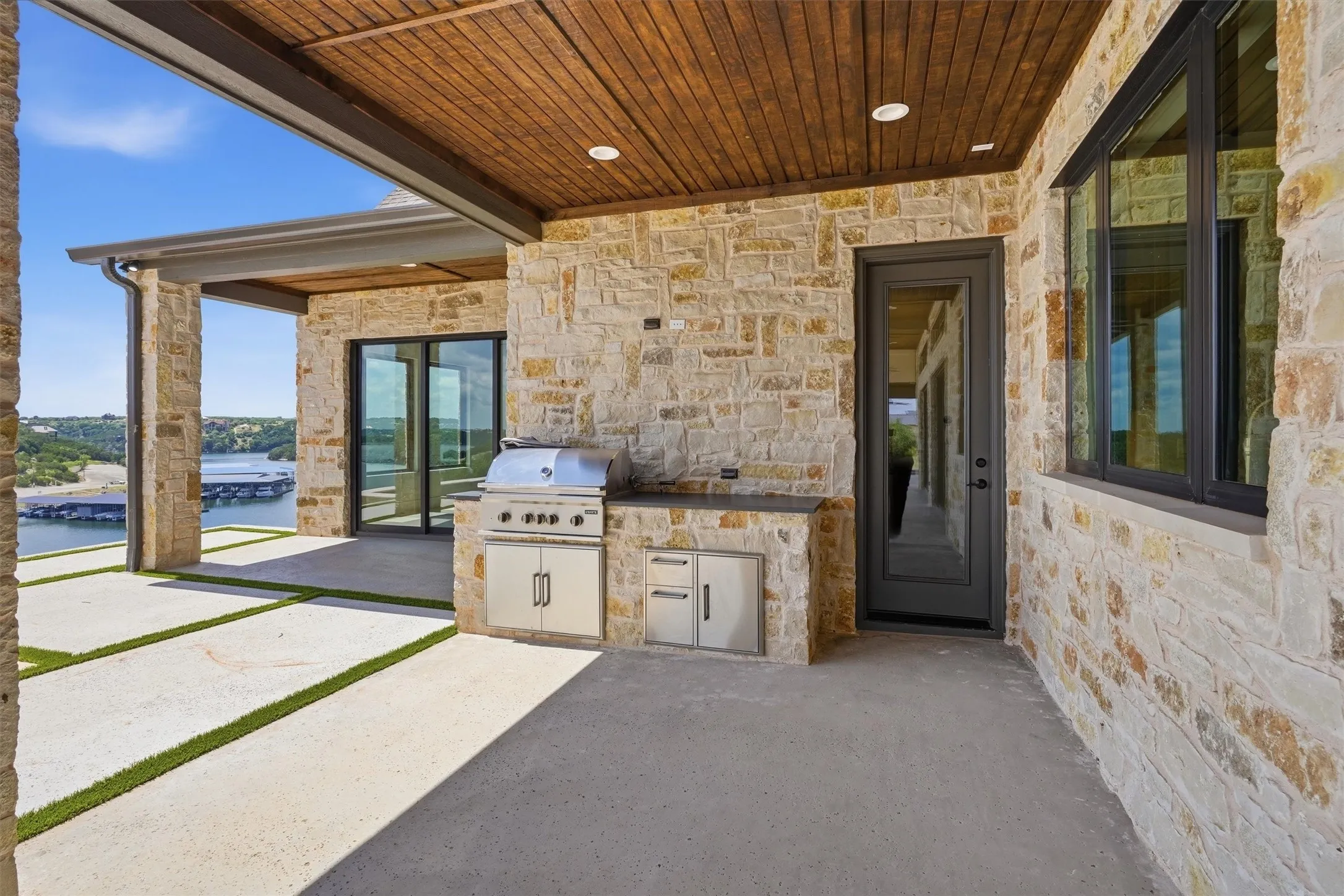 Single Family Residence For Sale in Palo Pinto County , 1260 Rawhide Ridge, Graford, Texas 76449, 5 Bedroom, 6 Bathroom, 3 Garage spaces, 4,597 Sqft, built in 2026, mls#21308089, Real Estate Agent in Graford, Homes For Sale in Palo Pinto county, Homes For Sale in Graford, Realtor in Graford Texas, Real Estate Brokerage Independent Realty Texas, Luminita Cordes Realtor