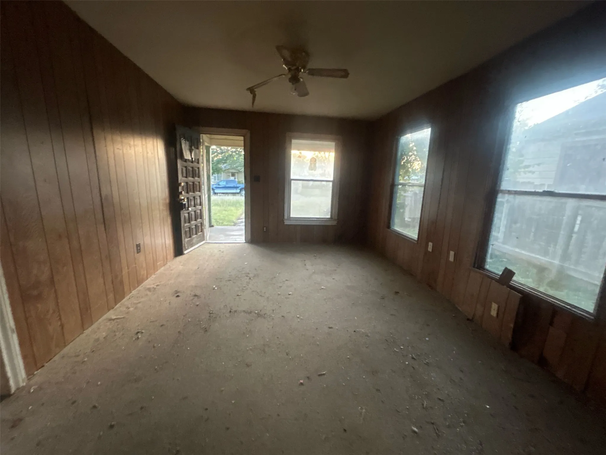 Single Family Residence For Sale in Mc Lennan County , 3317 N 23rd Street, Waco, Texas 76708, 2 Bedroom, 1 Bathroom, Garage spaces, 848 Sqft, built in 1947, mls#21308129, Real Estate Agent in Waco, Homes For Sale in Mc Lennan county, Homes For Sale in Waco, Realtor in Waco Texas, Real Estate Brokerage Independent Realty Texas, Luminita Cordes Realtor