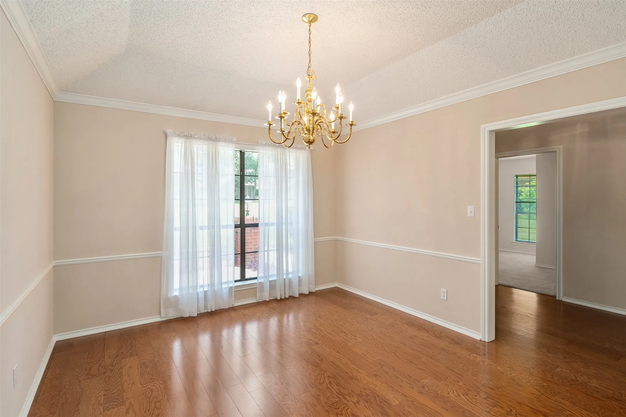 Single Family Residence For Sale in Henderson County , 49 Sunset Boulevard, Star Harbor, Texas 75148, 3 Bedroom, 3 Bathroom, 2 Garage spaces, 2,166 Sqft, built in 1993, mls#21307995, Real Estate Agent in Star Harbor, Homes For Sale in Henderson county, Homes For Sale in Star Harbor, Realtor in Star Harbor Texas, Real Estate Brokerage Independent Realty Texas, Luminita Cordes Realtor