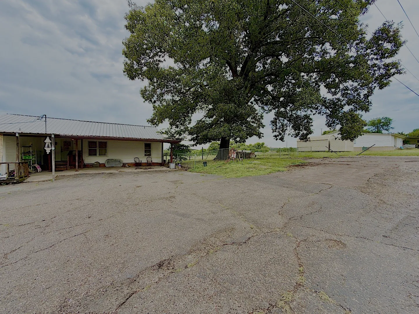 Single Family Residence For Sale in Morris County , 870 US Highway 259 S, Daingerfield, Texas 75638, 3 Bedrooms, 1 Bathroom, Garage spaces, 1,592 Sqft, built in 1952, Price $94,900, mls#21308152, Real Estate Agent in Daingerfield, Homes For Sale in Morris county, Homes For Sale in Daingerfield, Realtor in Daingerfield Texas, Real Estate Brokerage Independent Realty Texas, Luminita Cordes Realtor