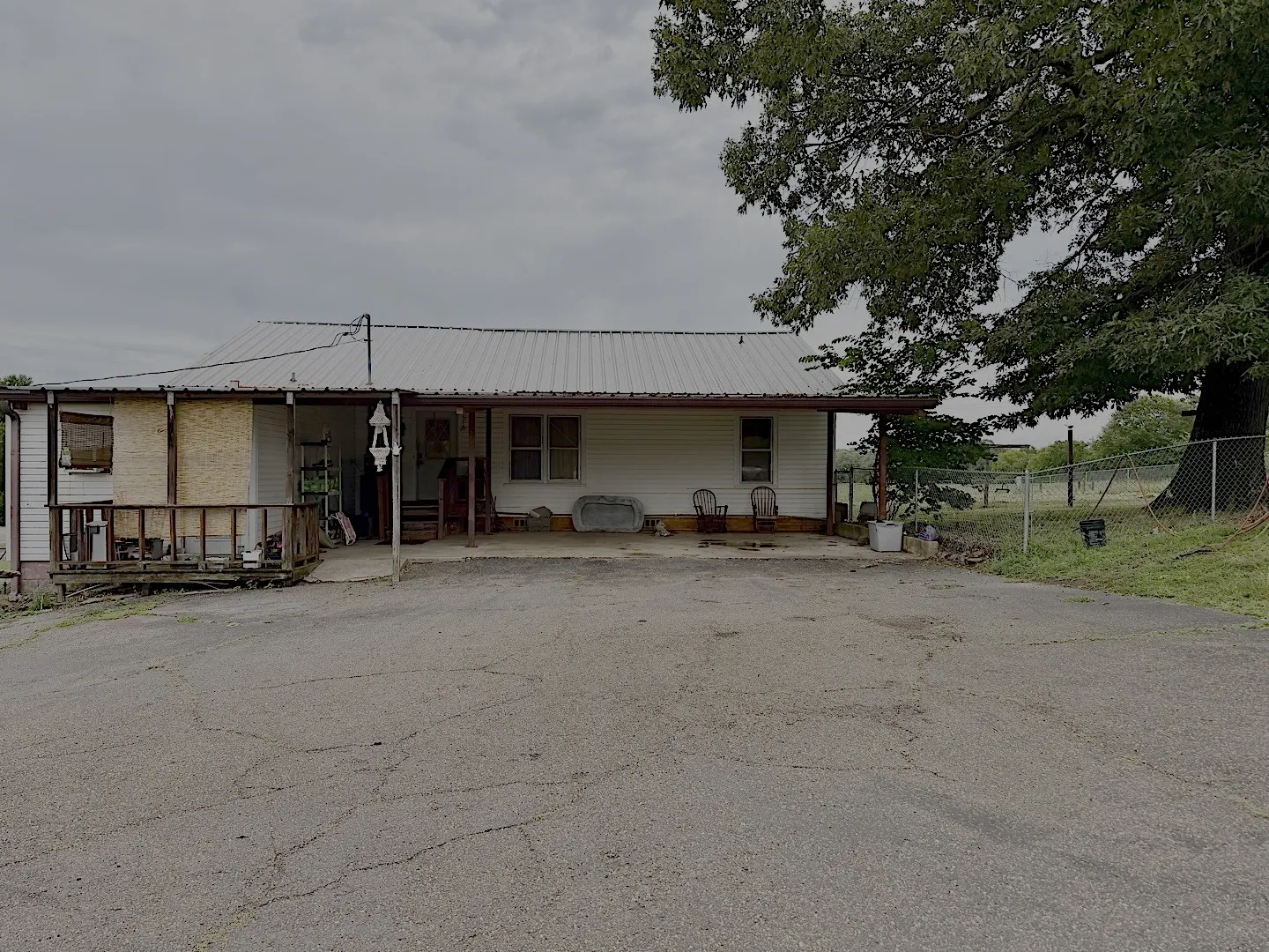 Single Family Residence For Sale in Morris County , 870 US Highway 259 S, Daingerfield, Texas 75638, 3 Bedrooms, 1 Bathroom, Garage spaces, 1,592 Sqft, built in 1952, Price $94,900, mls#21308152, Real Estate Agent in Daingerfield, Homes For Sale in Morris county, Homes For Sale in Daingerfield, Realtor in Daingerfield Texas, Real Estate Brokerage Independent Realty Texas, Luminita Cordes Realtor