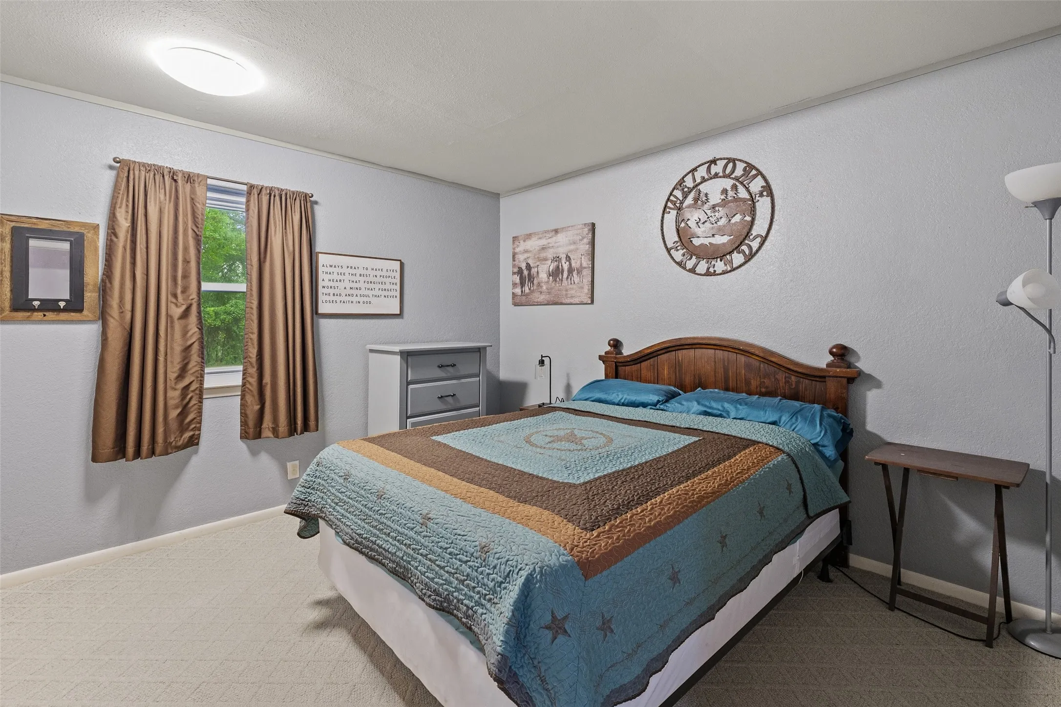 Single Family Residence For Sale in Hood County , 4111 Davis Road, Granbury, Texas 76049, 3 Bedroom, 2 Bathroom, 2 Garage spaces, 1,456 Sqft, built in 1978, mls#21308158, Real Estate Agent in Granbury, Homes For Sale in Hood county, Homes For Sale in Granbury, Realtor in Granbury Texas, Real Estate Brokerage Independent Realty Texas, Luminita Cordes Realtor