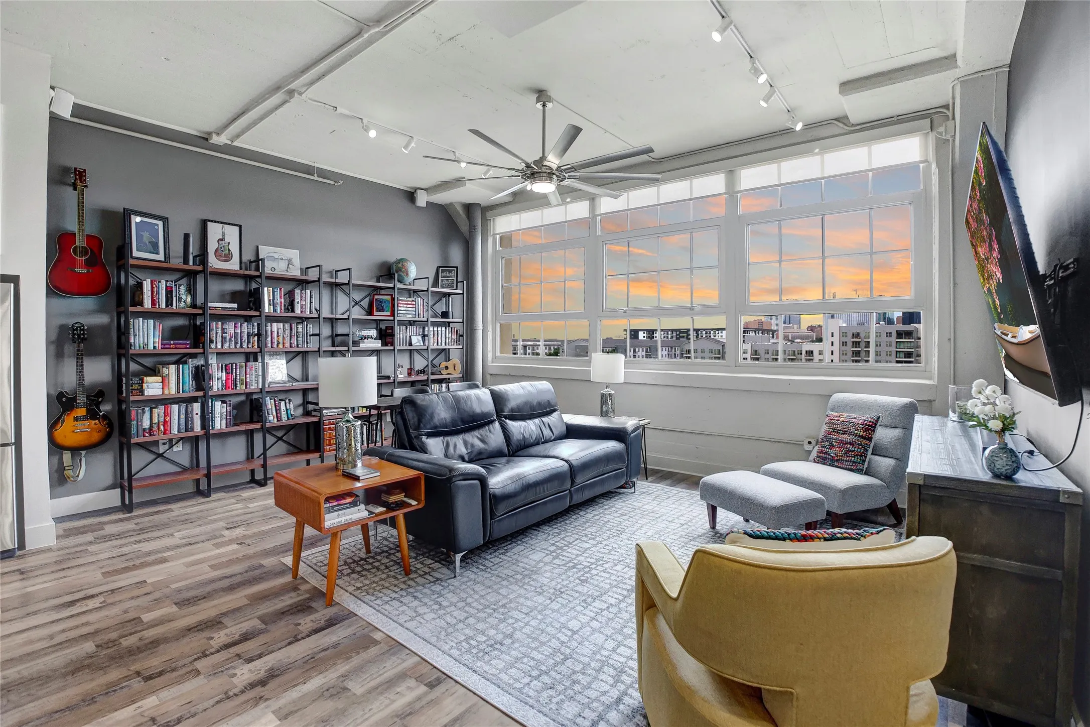Condominium For Sale in Tarrant County , 2600 W 7th Street 2454, Fort Worth, Texas 76107, 2 Bedrooms, 2 Bathrooms, 2 Garage spaces, 1,536 Sqft, built in 1928, Price $485,000, mls#21307399, Real Estate Agent in Fort Worth, Homes For Sale in Tarrant county, Homes For Sale in Fort Worth, Realtor in Fort Worth Texas, Real Estate Brokerage Independent Realty Texas, Luminita Cordes Realtor