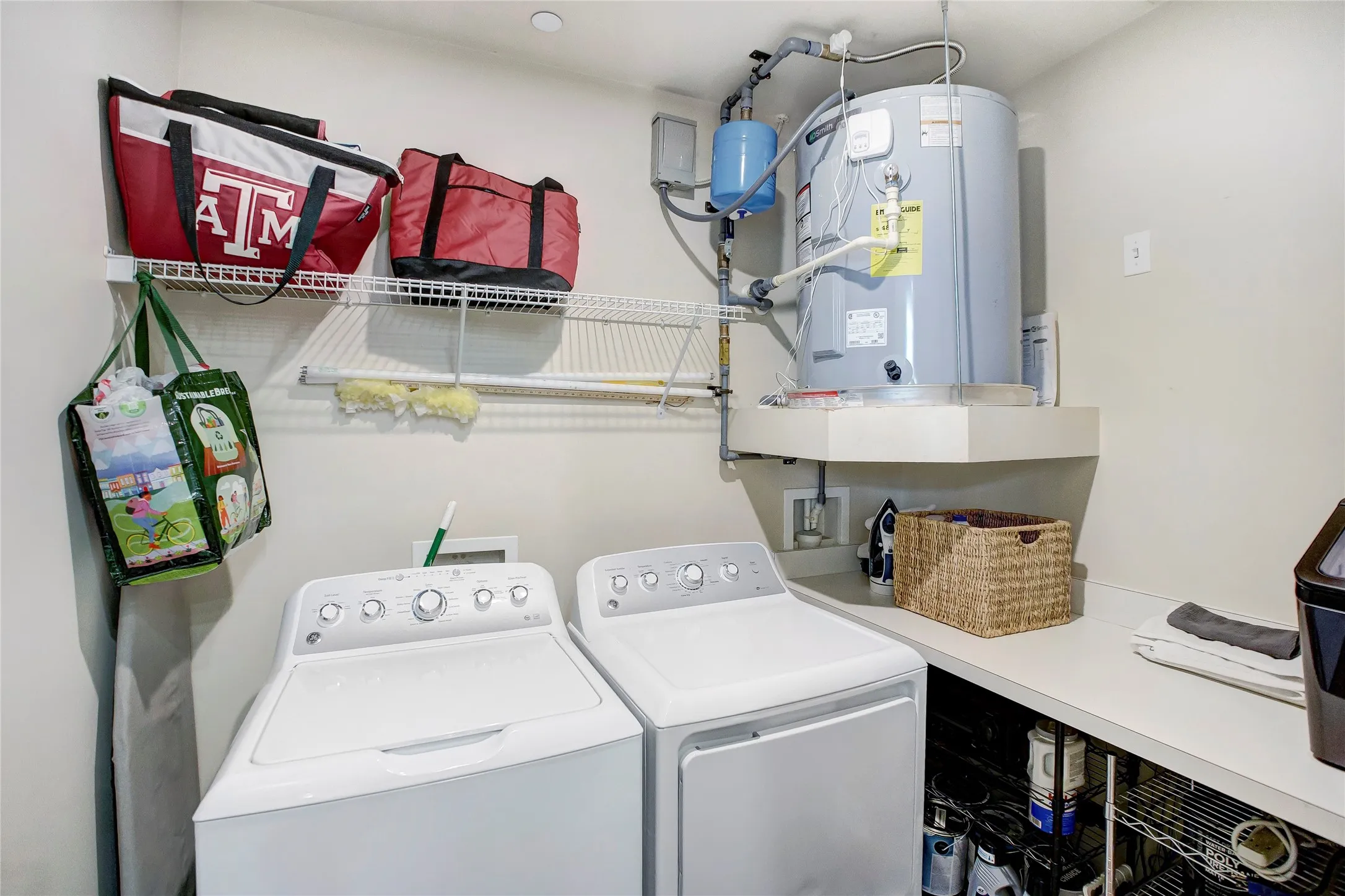 Condominium For Sale in Tarrant County , 2600 W 7th Street 2454, Fort Worth, Texas 76107, 2 Bedrooms, 2 Bathrooms, 2 Garage spaces, 1,536 Sqft, built in 1928, Price $485,000, mls#21307399, Real Estate Agent in Fort Worth, Homes For Sale in Tarrant county, Homes For Sale in Fort Worth, Realtor in Fort Worth Texas, Real Estate Brokerage Independent Realty Texas, Luminita Cordes Realtor