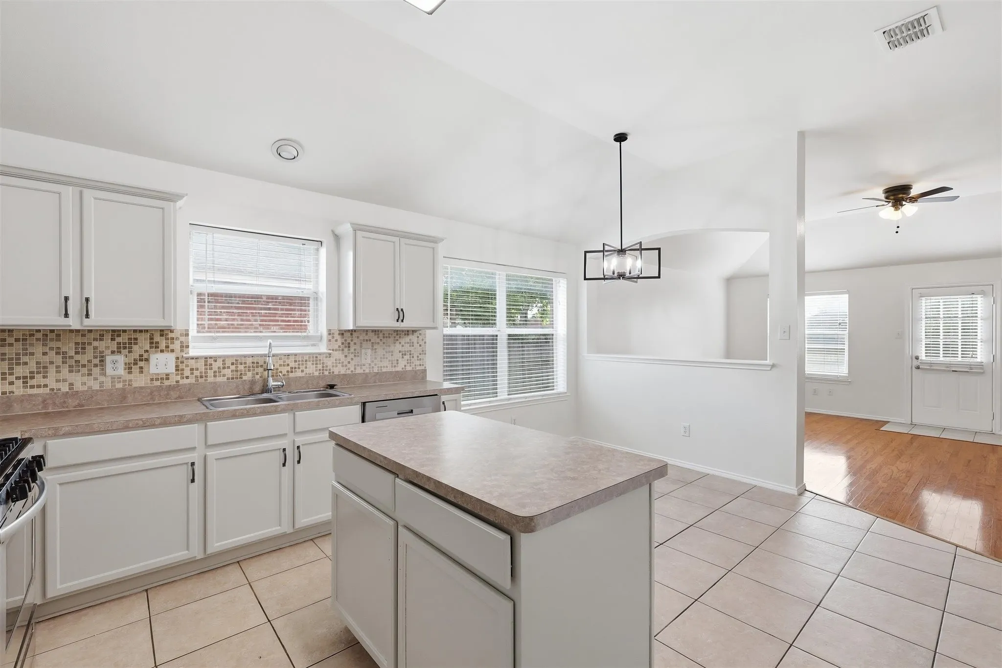 Kitchen with breakfast nook