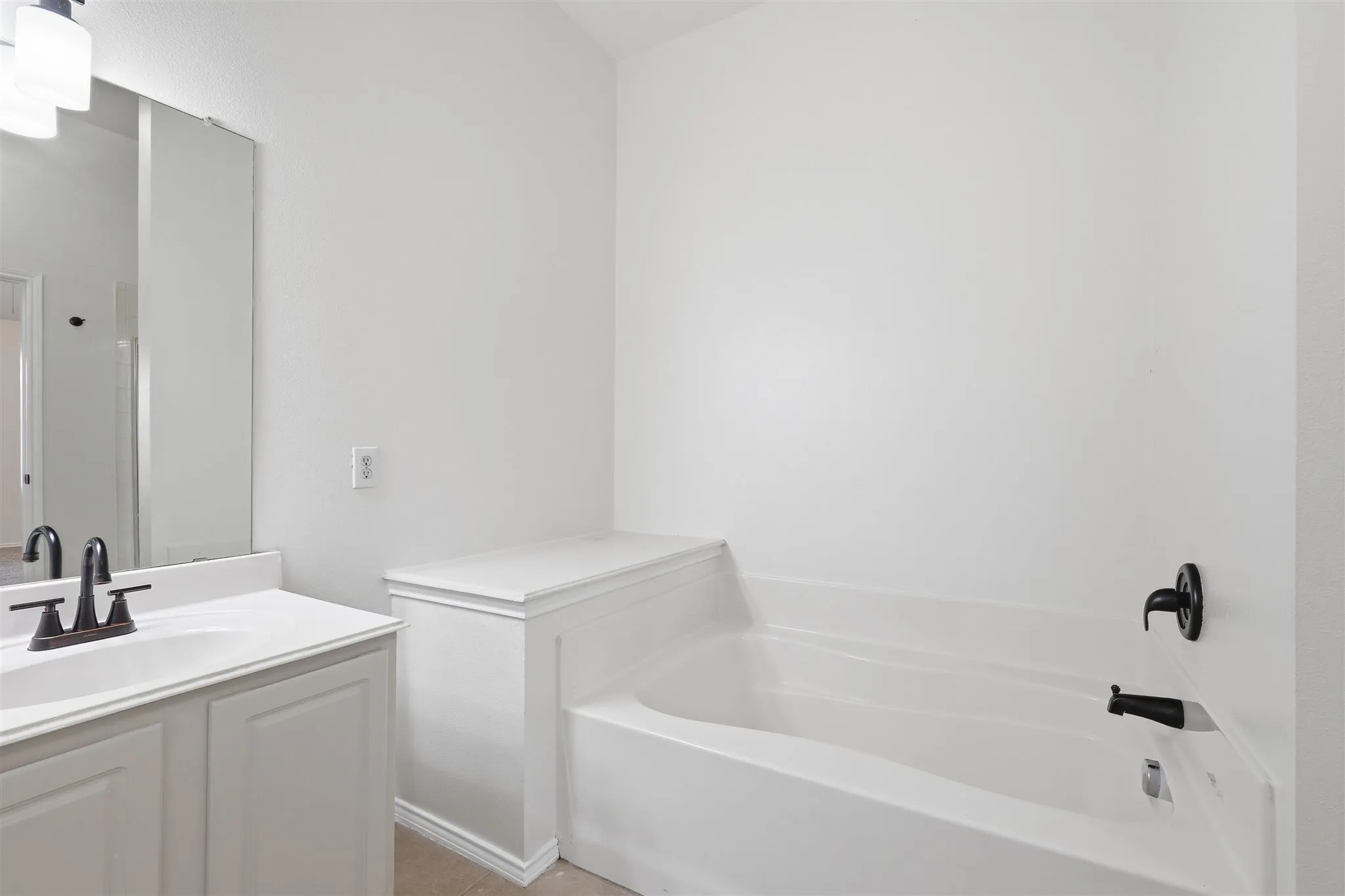 Single Family Residence For Sale in Tarrant County , 8500 Prairie Fire Drive, Fort Worth, Texas 76131, 4 Bedroom, 2 Bathroom, 2 Garage spaces, 1,955 Sqft, built in 2003, mls#21265831, Real Estate Agent in Fort Worth, Homes For Sale in Tarrant county, Homes For Sale in Fort Worth, Realtor in Fort Worth Texas, Real Estate Brokerage Independent Realty Texas, Luminita Cordes Realtor
