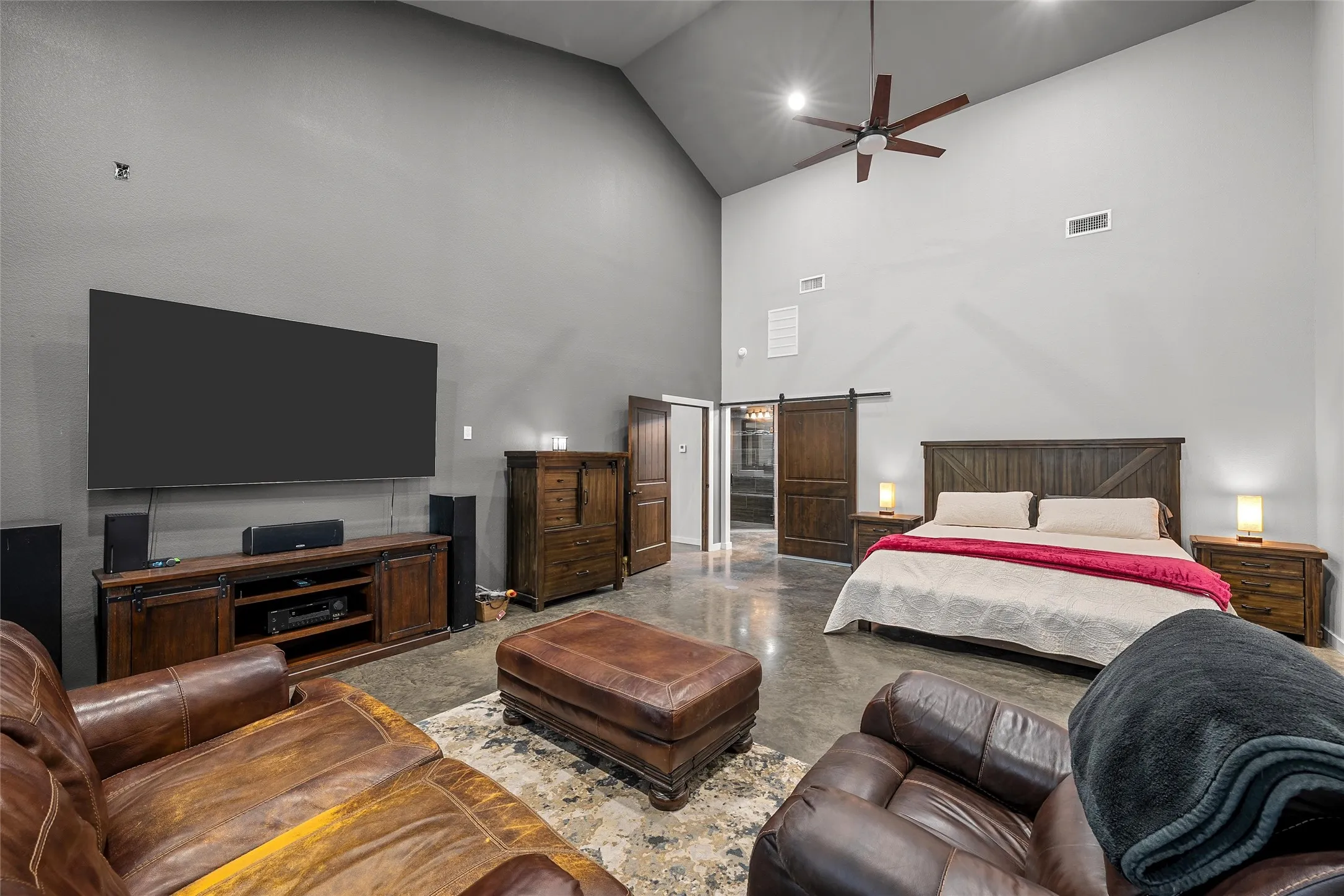 Single Family Residence For Sale in Bosque County , 291 CR 4275, Clifton, Texas 76634, 3 Bedroom, 3 Bathroom, Garage spaces, 2,581 Sqft, built in 1987, mls#21308122, Real Estate Agent in Clifton, Homes For Sale in Bosque county, Homes For Sale in Clifton, Realtor in Clifton Texas, Real Estate Brokerage Independent Realty Texas, Luminita Cordes Realtor